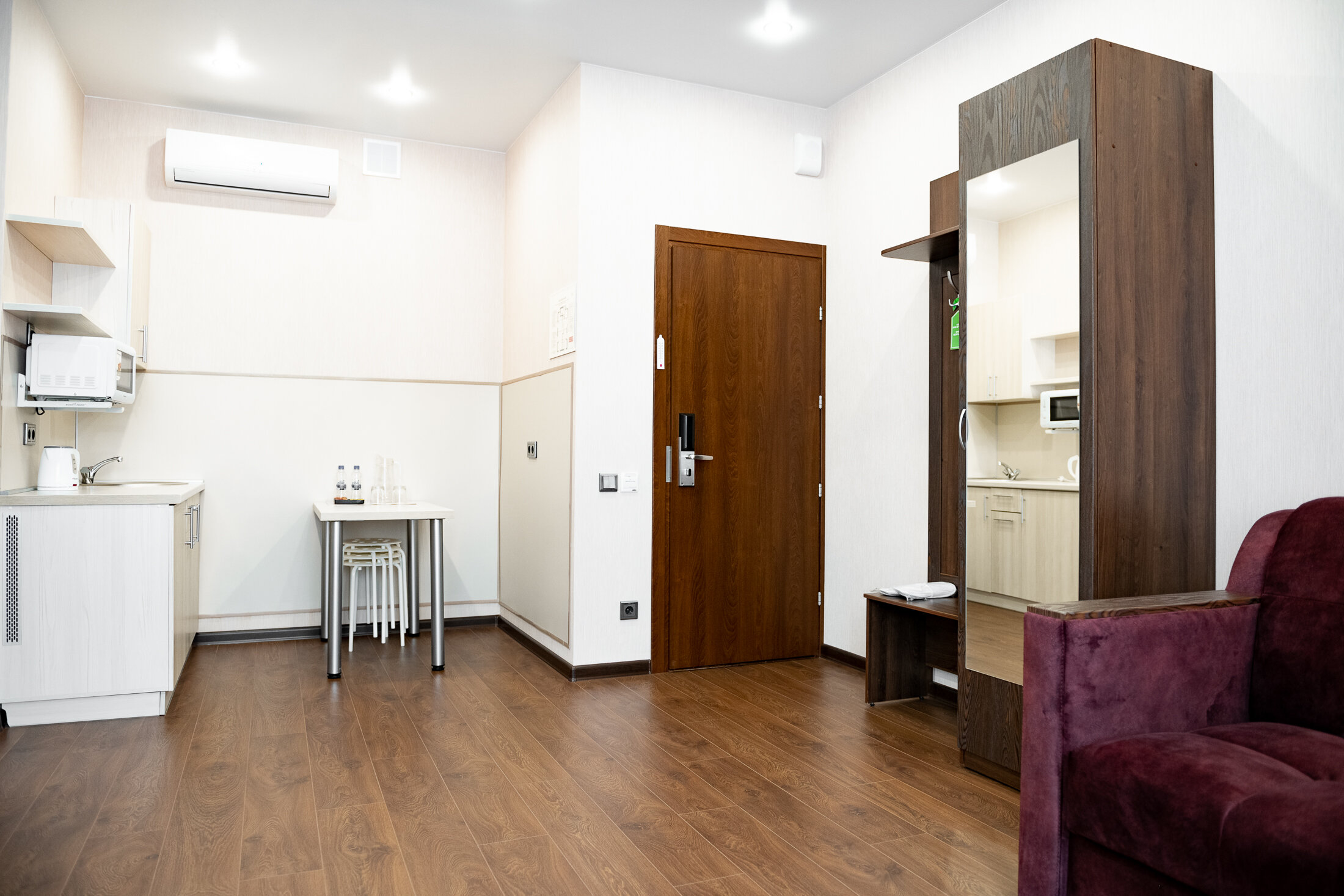 Люкс с кроватью размера «king-size» и гидромассажной ванной