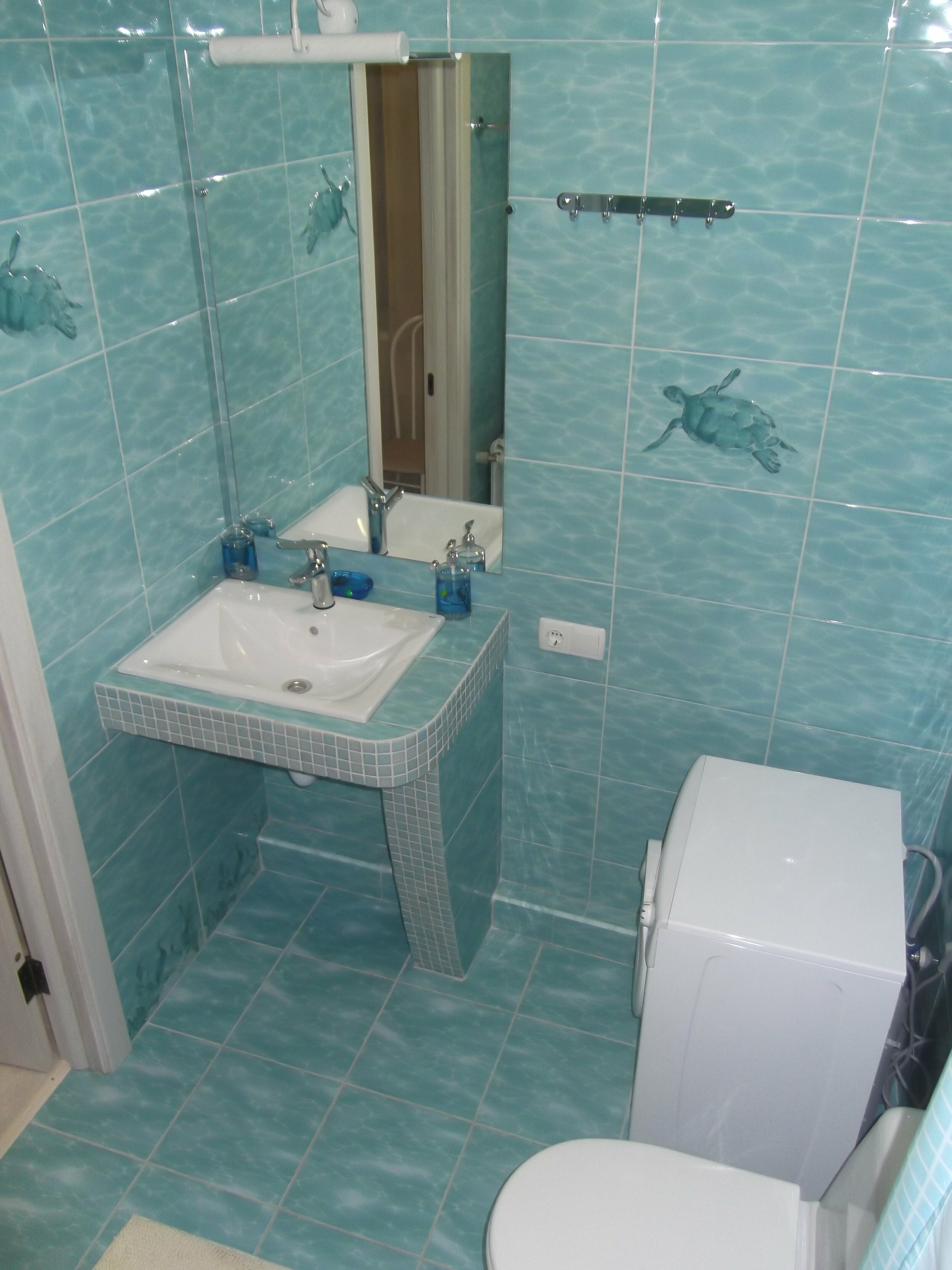 Cемейный номер с собственной ванной комнатой