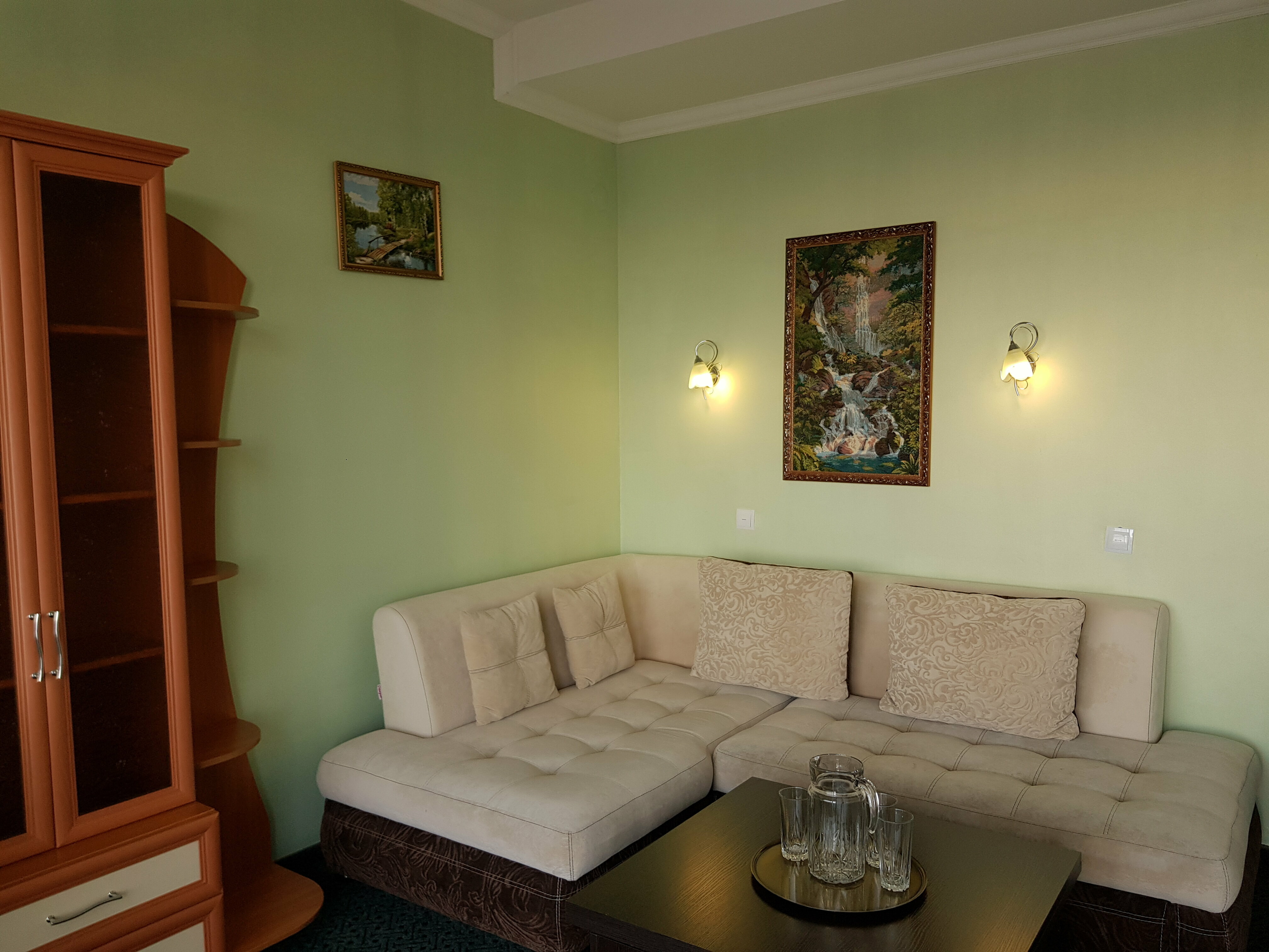 Двухкомнатный Люкс с двумя балконами и прямым видом на море