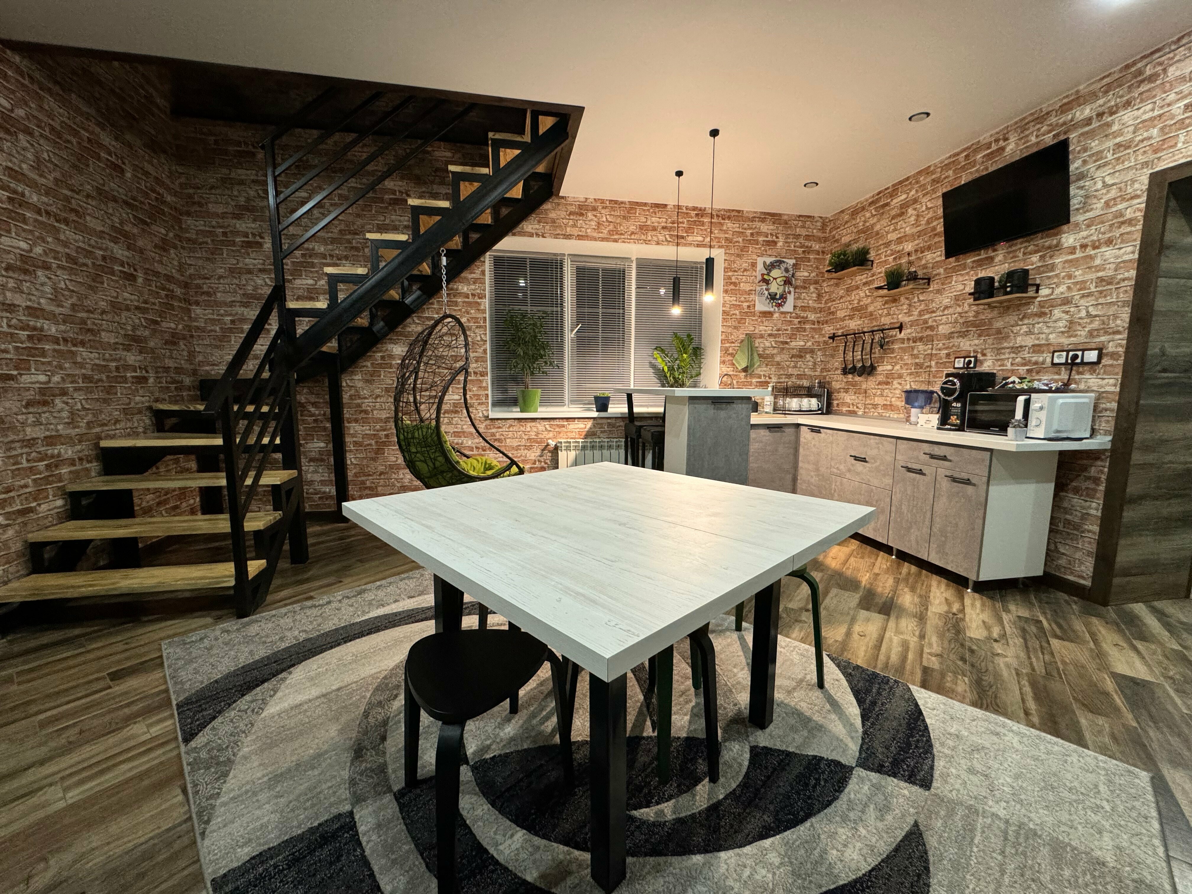 Трехместный номер «Комфорт» с душем