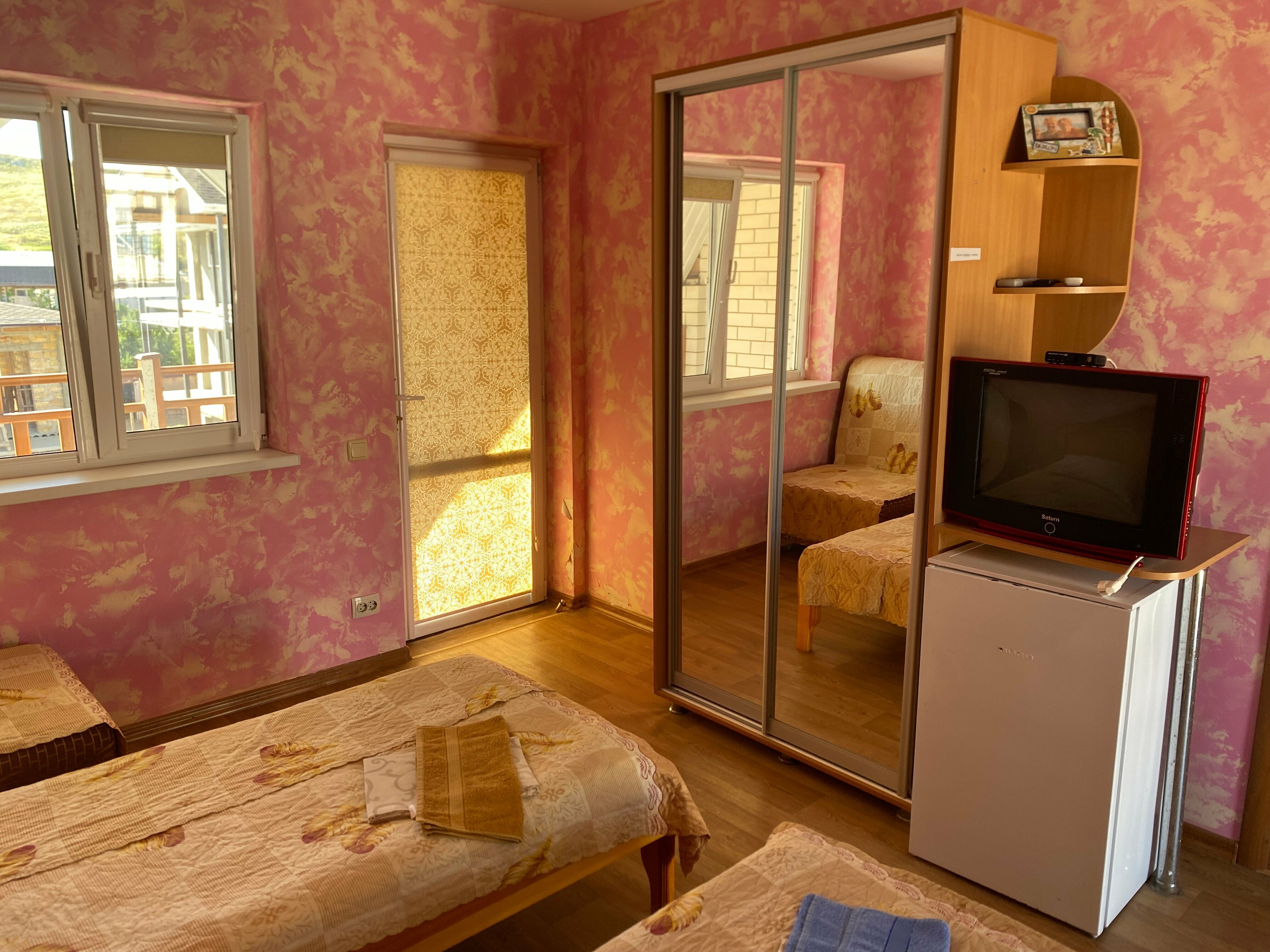 Четырехместный номер с балконом