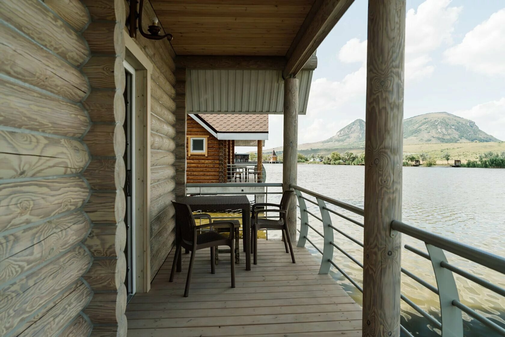 Семейный номер с балконом