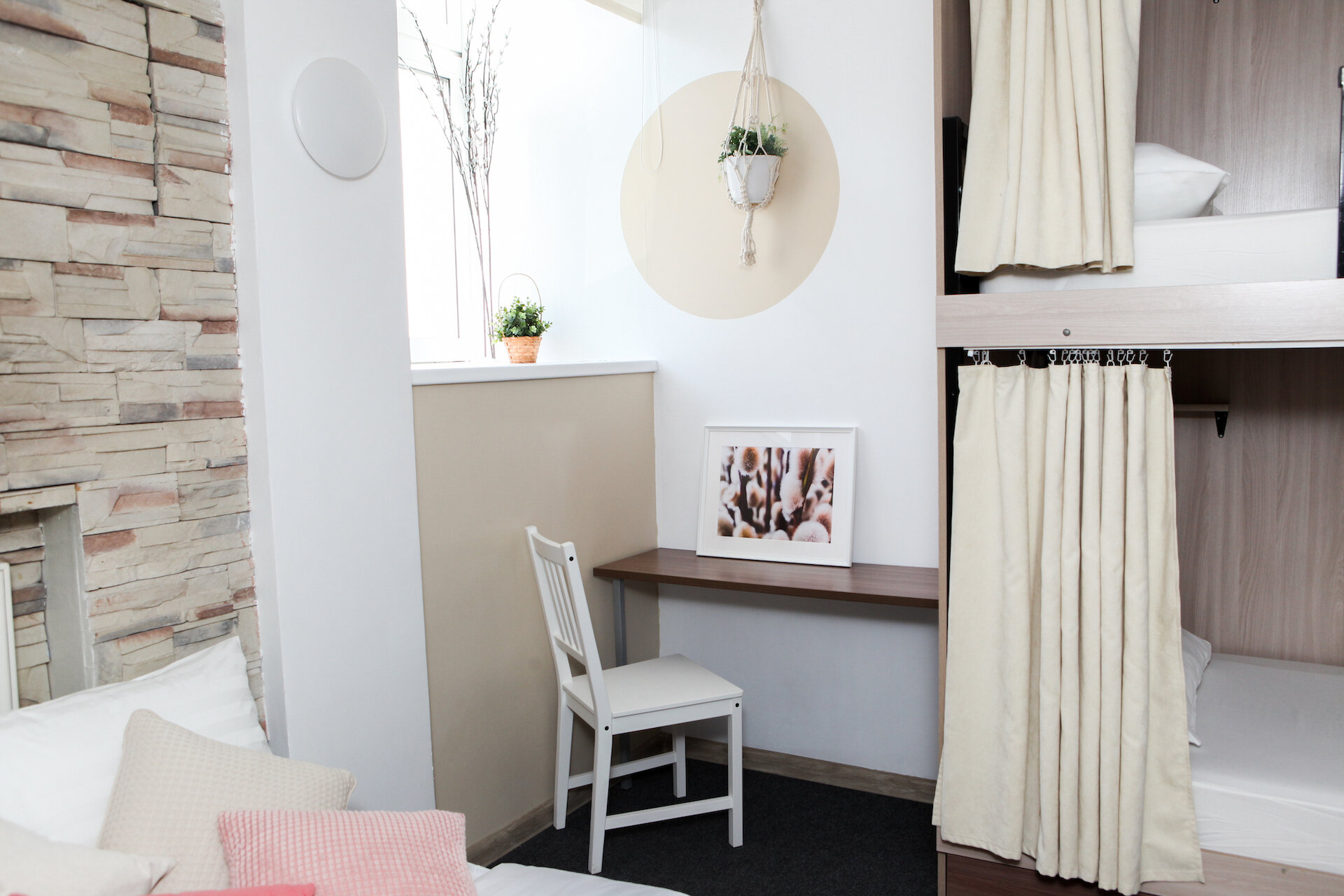 Четырехместный номер с душем