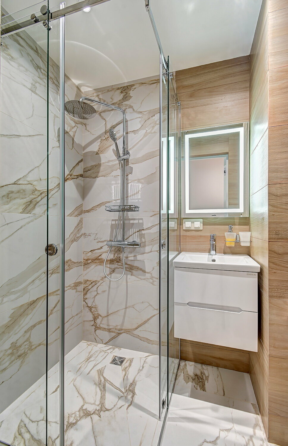 Двухуровневые апартаменты