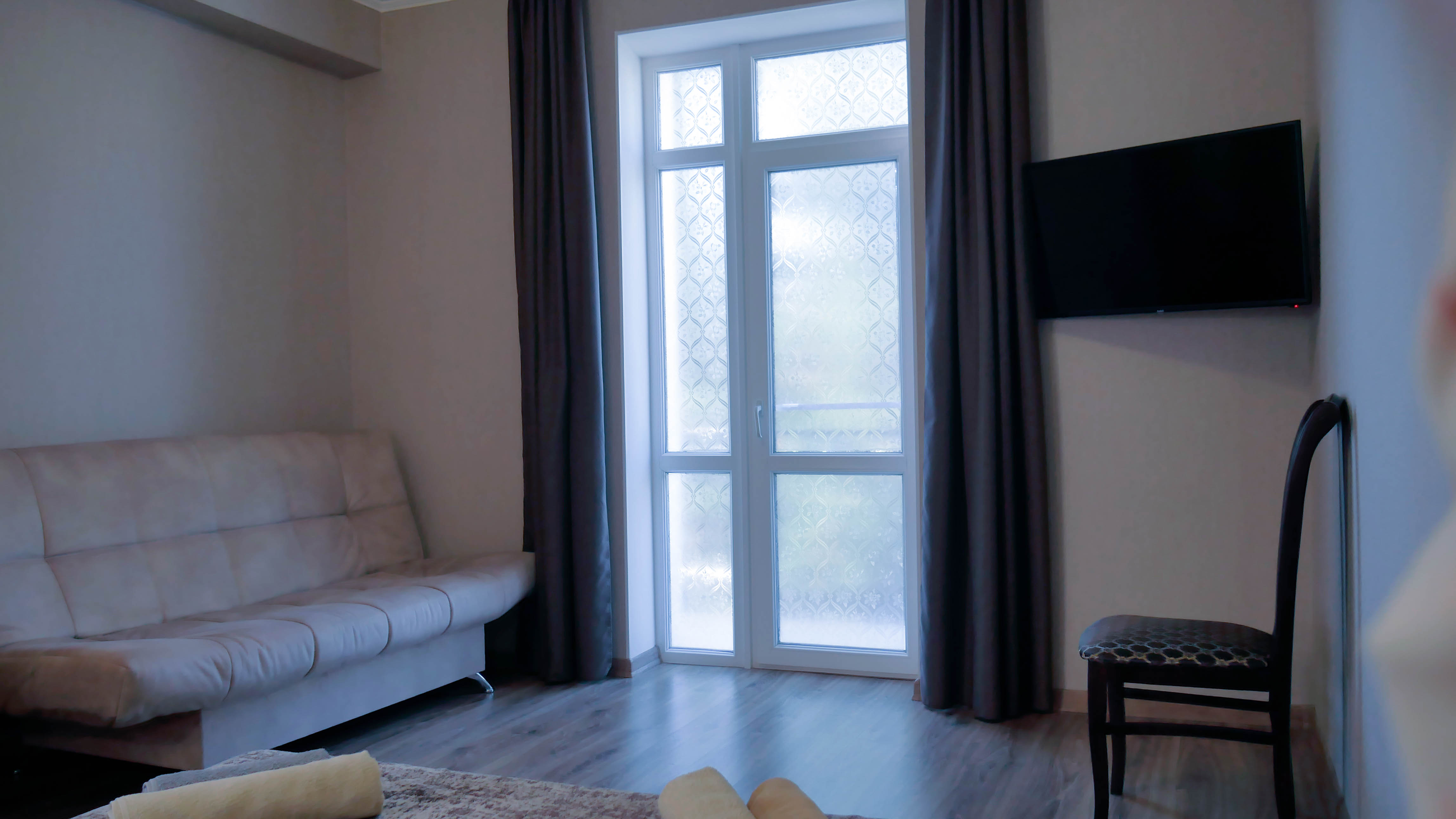 Cемейный номер с собственной ванной комнатой