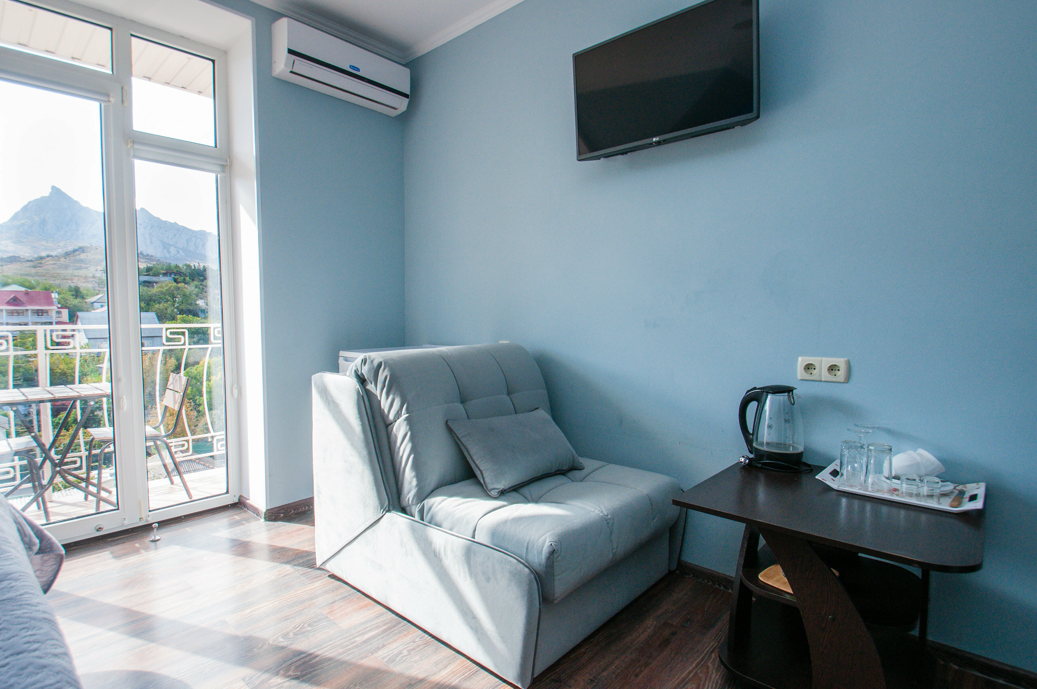 Трехместный номер Делюкс