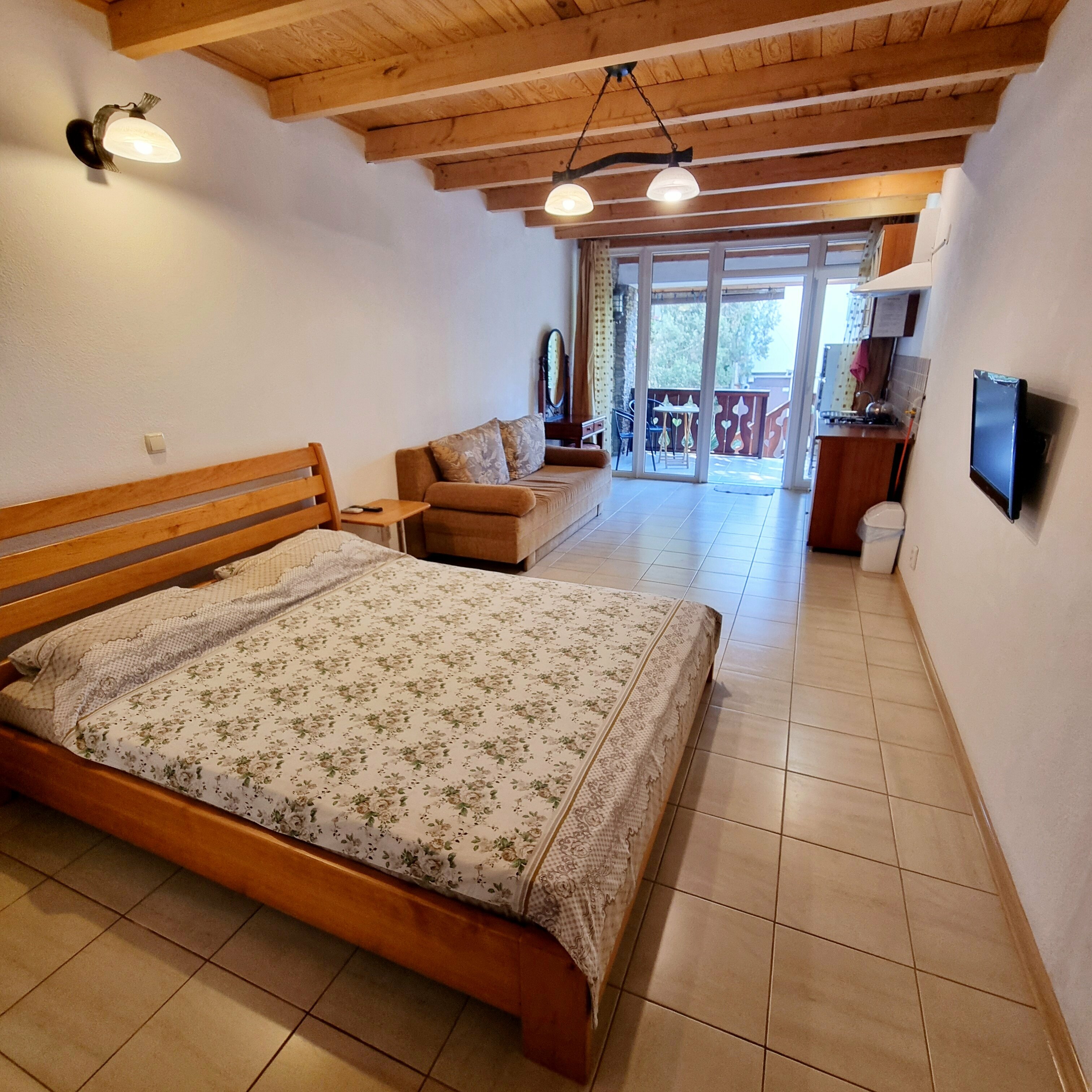 Номер-студия с террасой