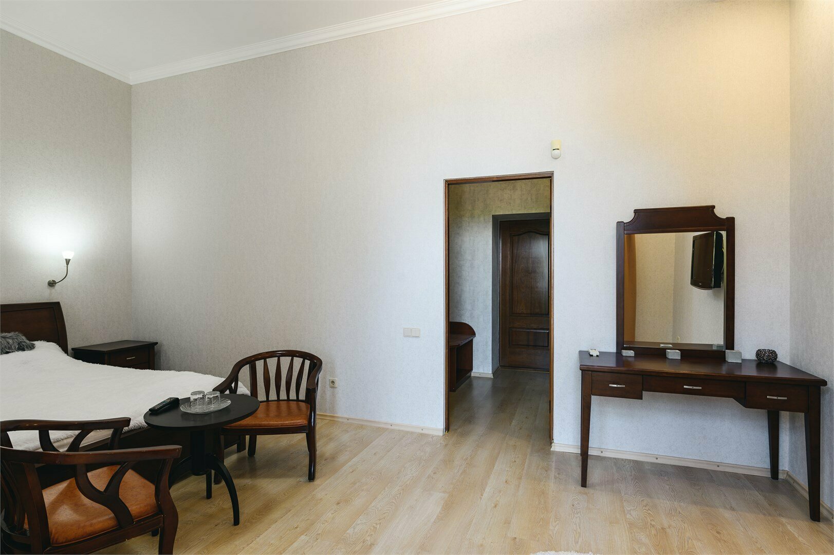 17 Полулюкс , вид на море, балкон 1 этаж