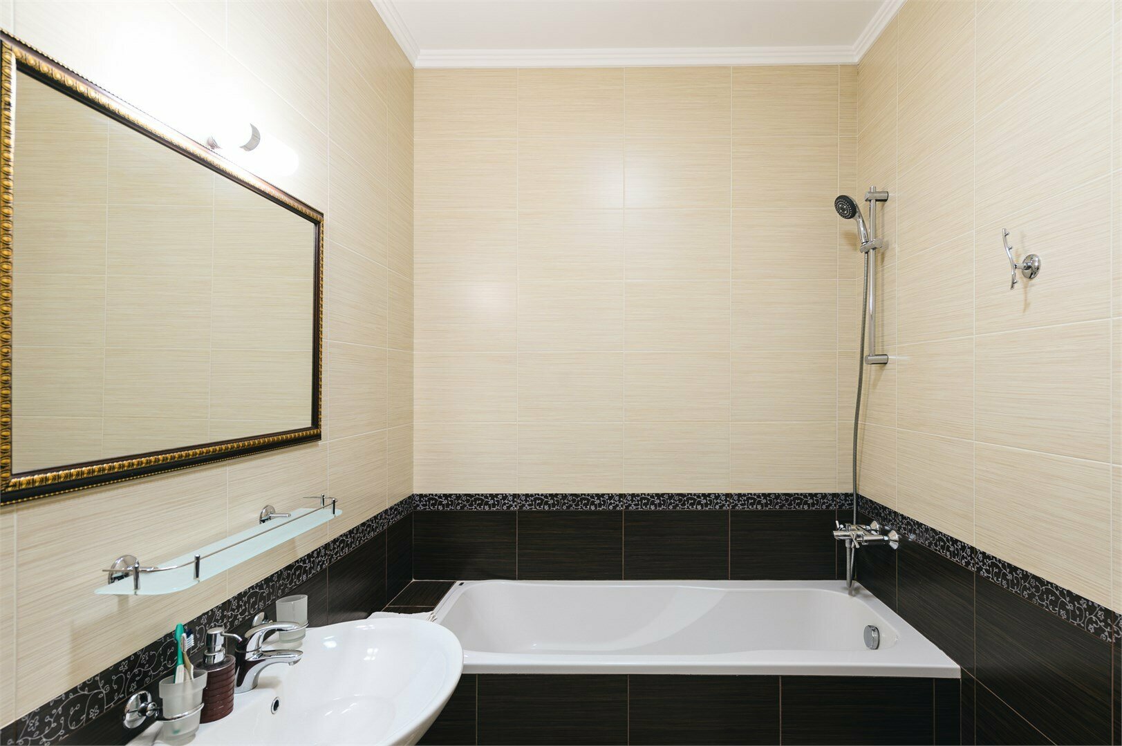 17 Полулюкс , вид на море, балкон 1 этаж