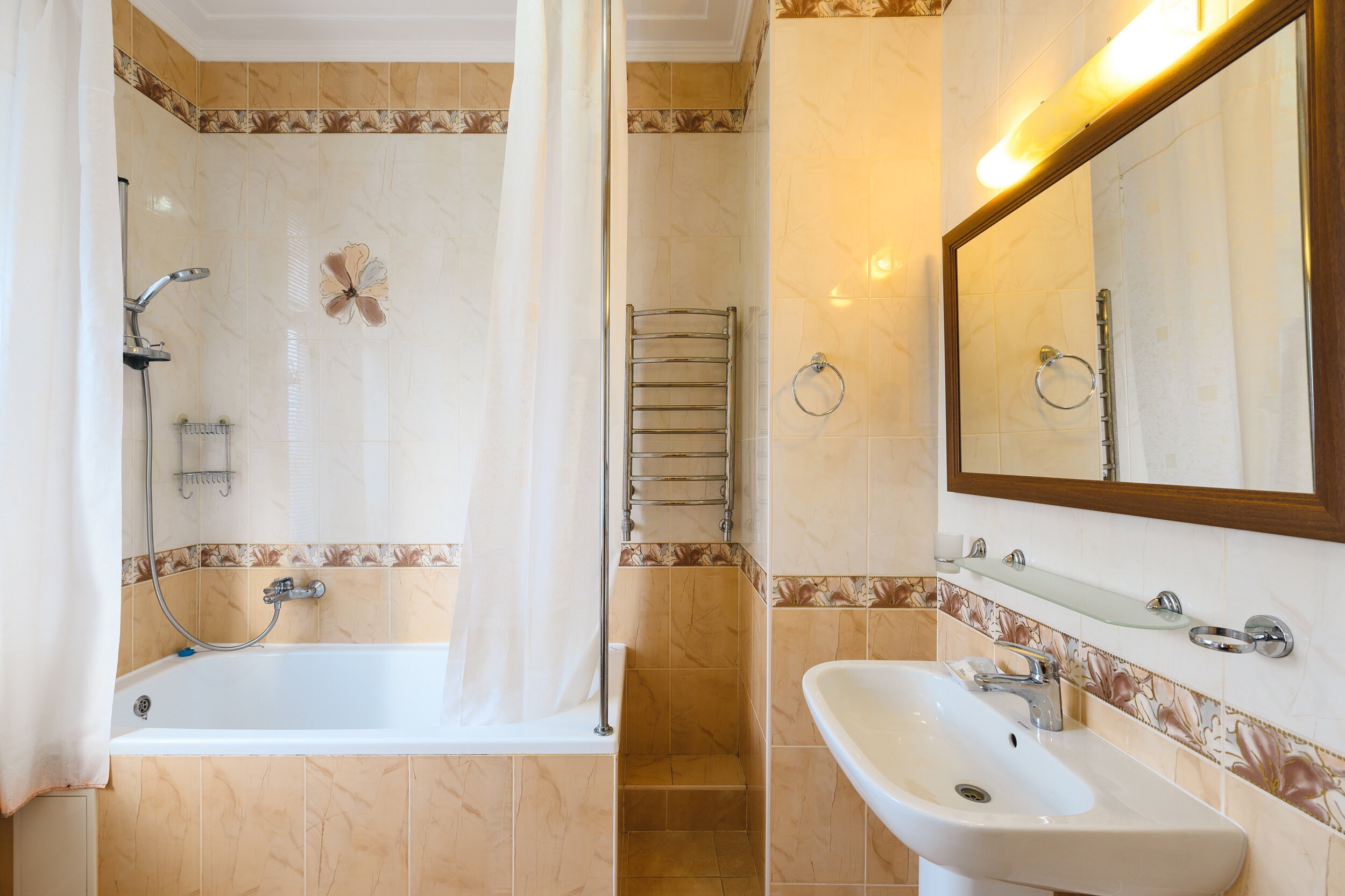 34 Полулюкс , балкон , вид на море