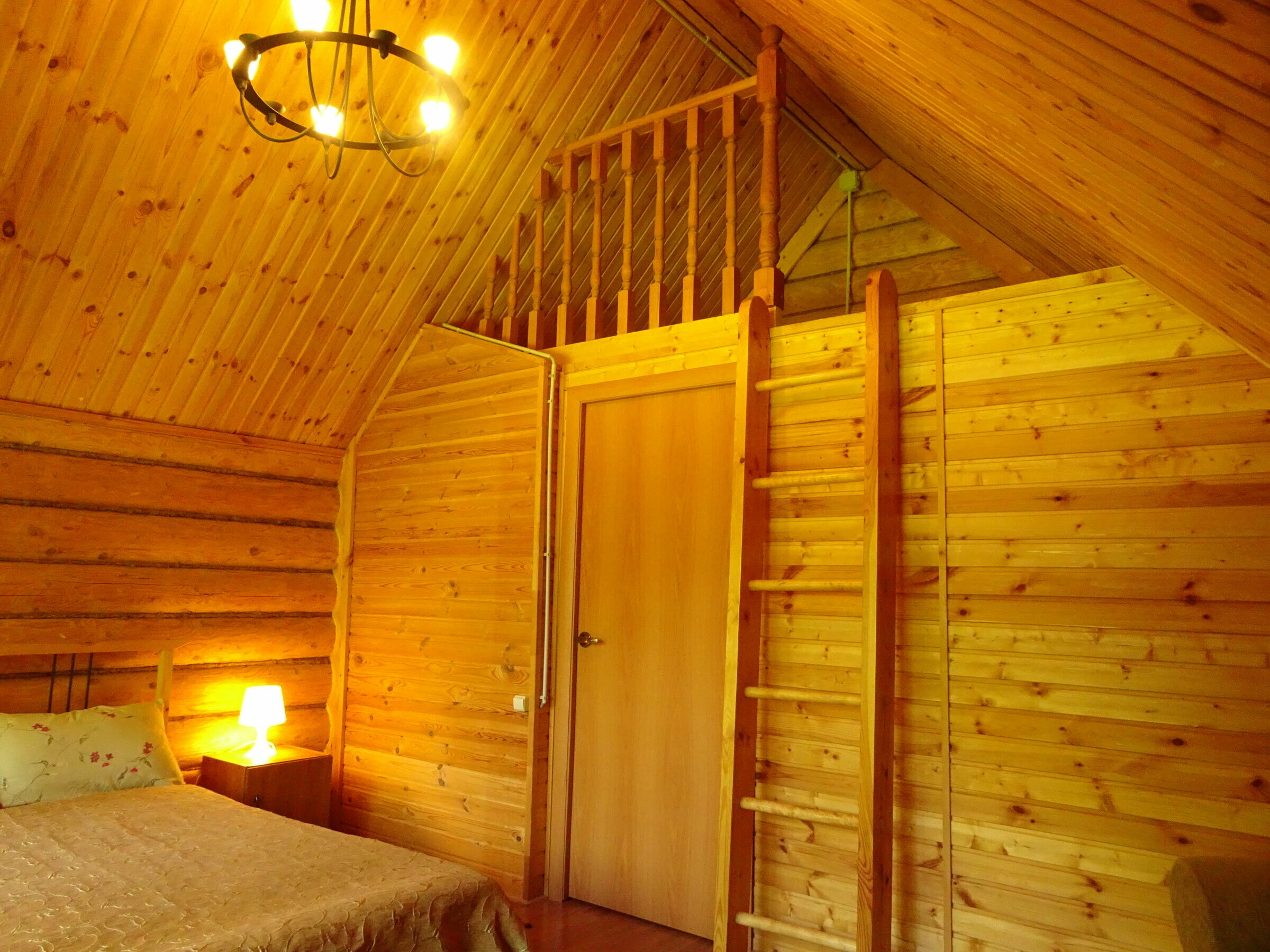 Коттедж с видом на озеро