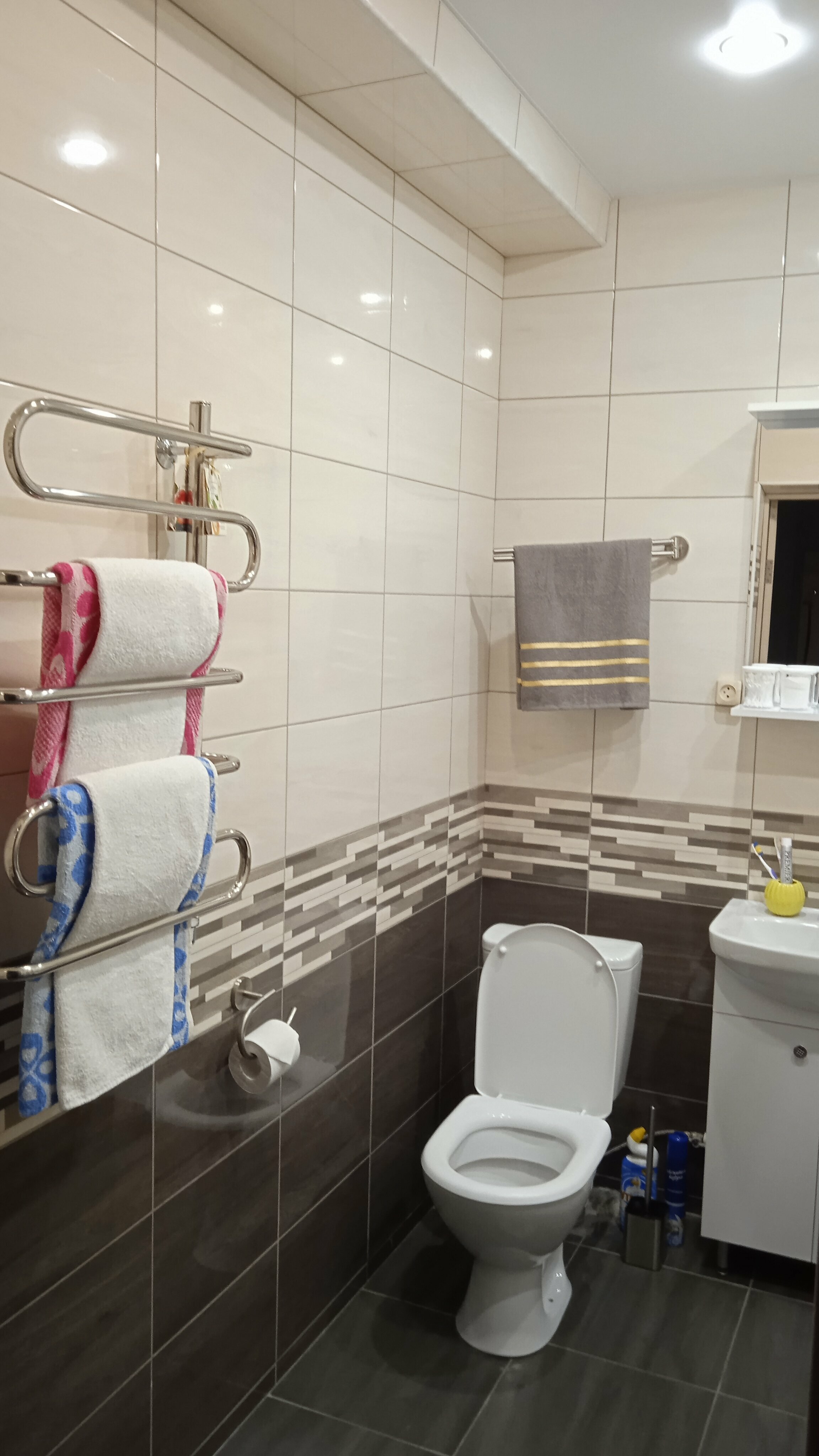 Cемейный номер с собственной ванной комнатой