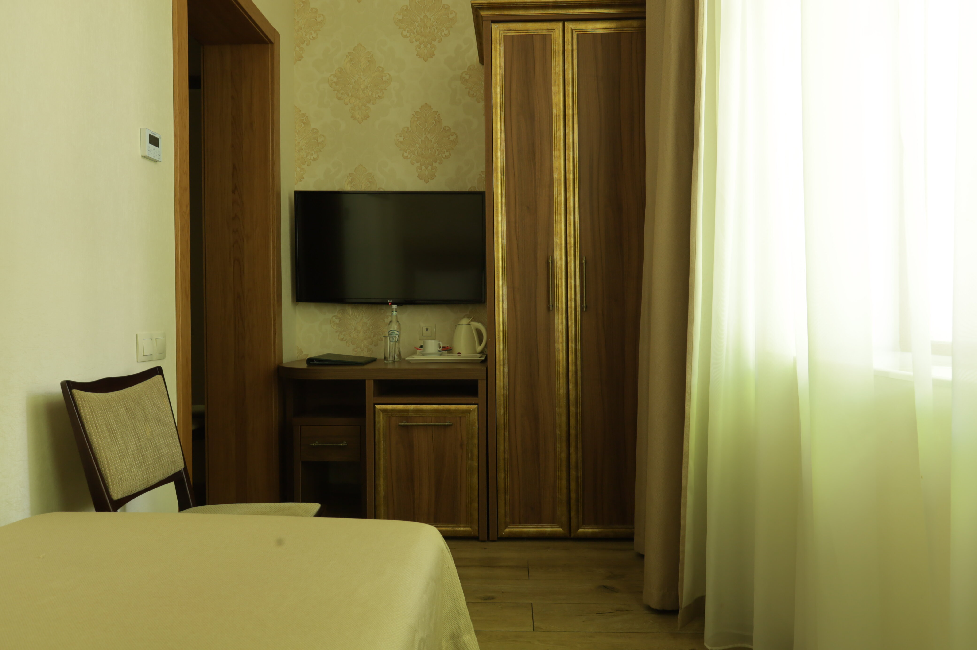 Стандартный одноместный без балкона вид на парк. Главный корпус 5*