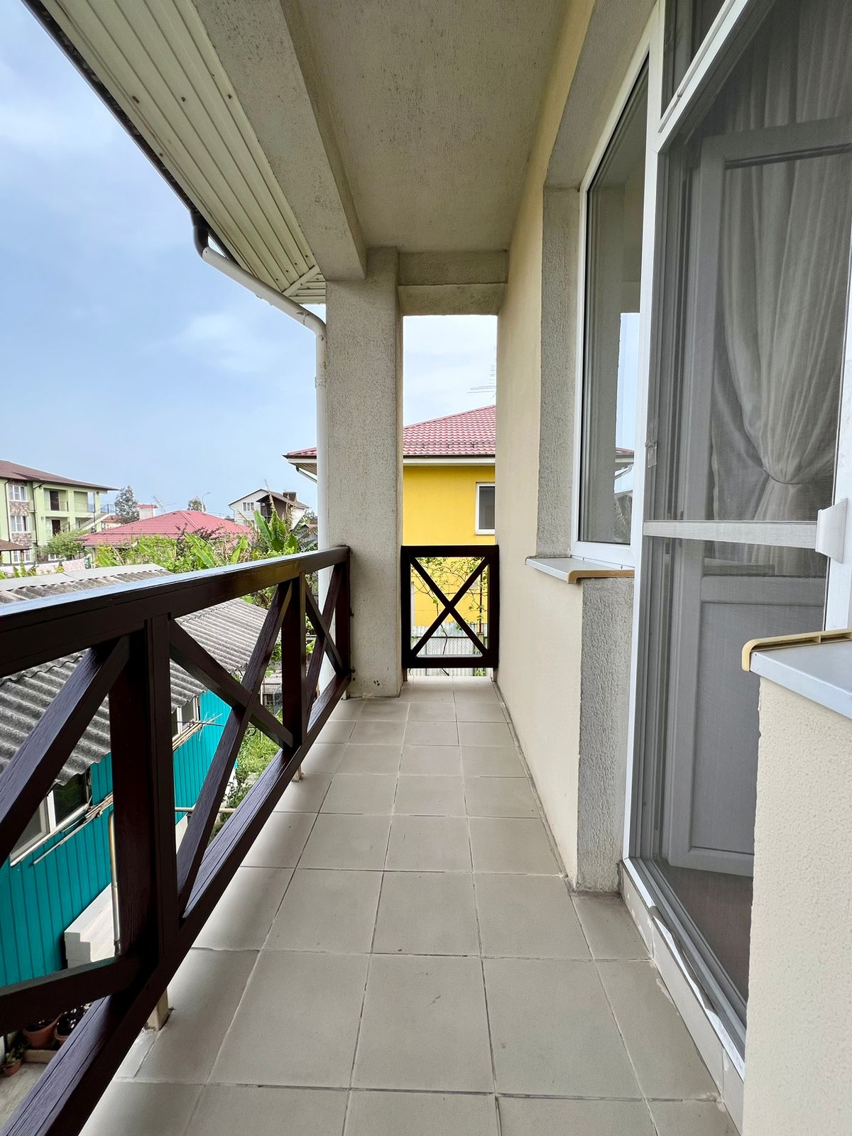 Трехместный номер с балконом