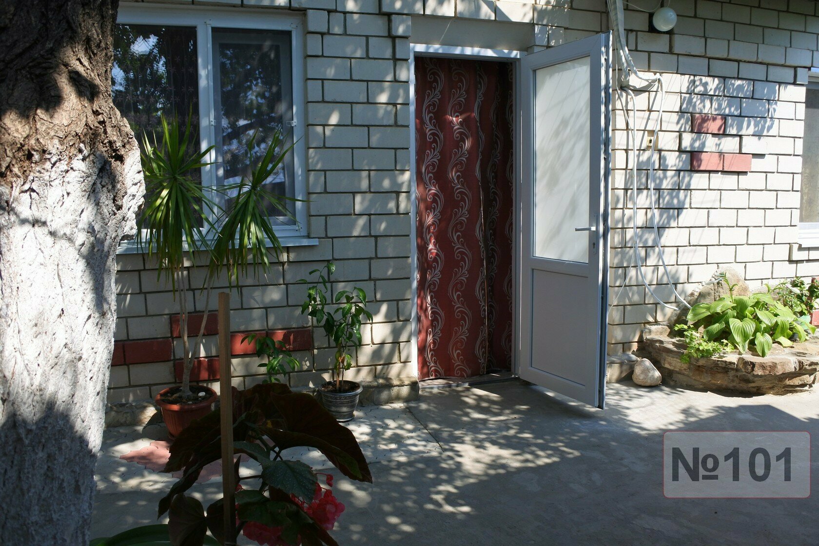 Бюджетный трехместный номер