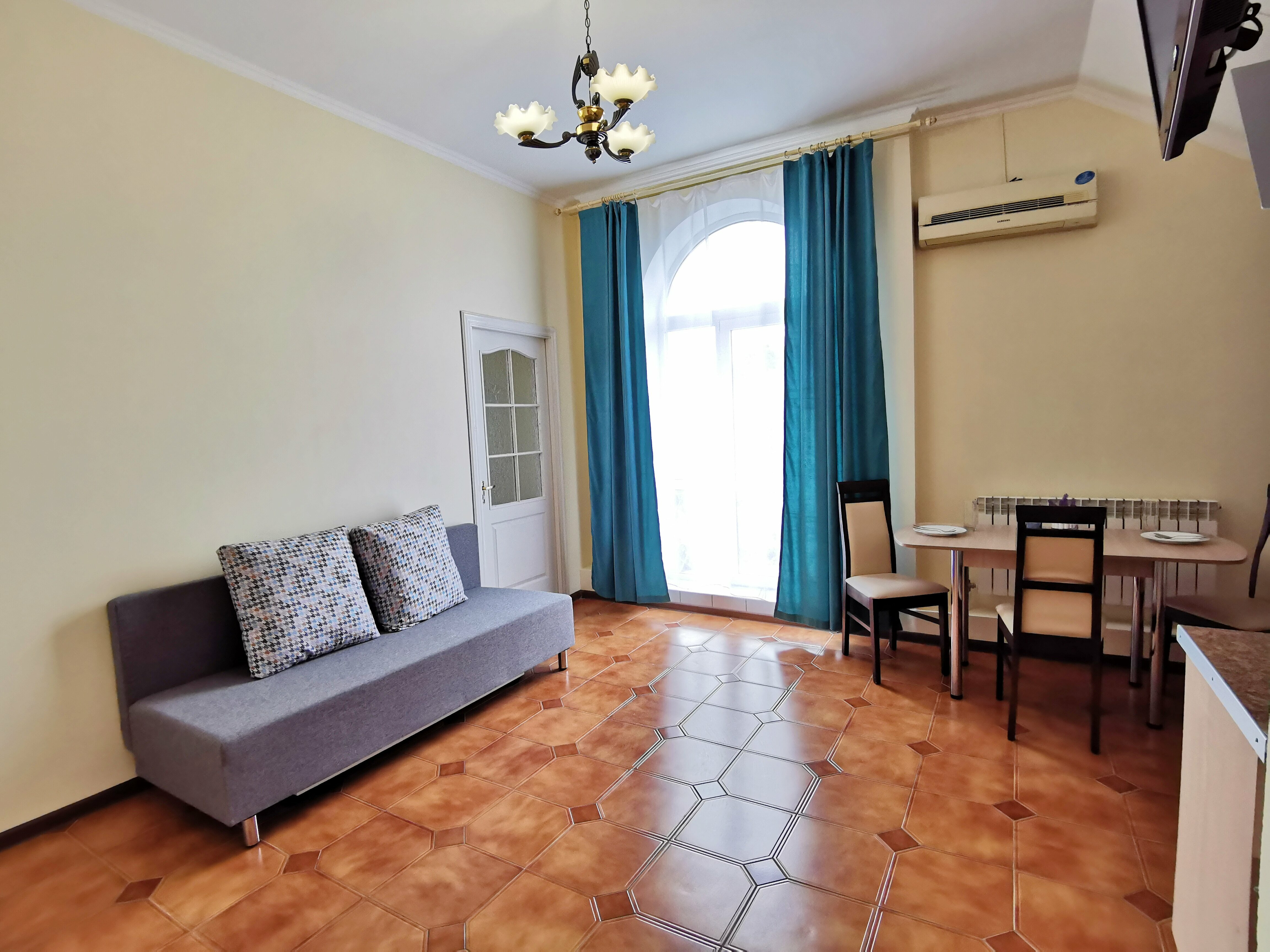 Семейный номер с балконом