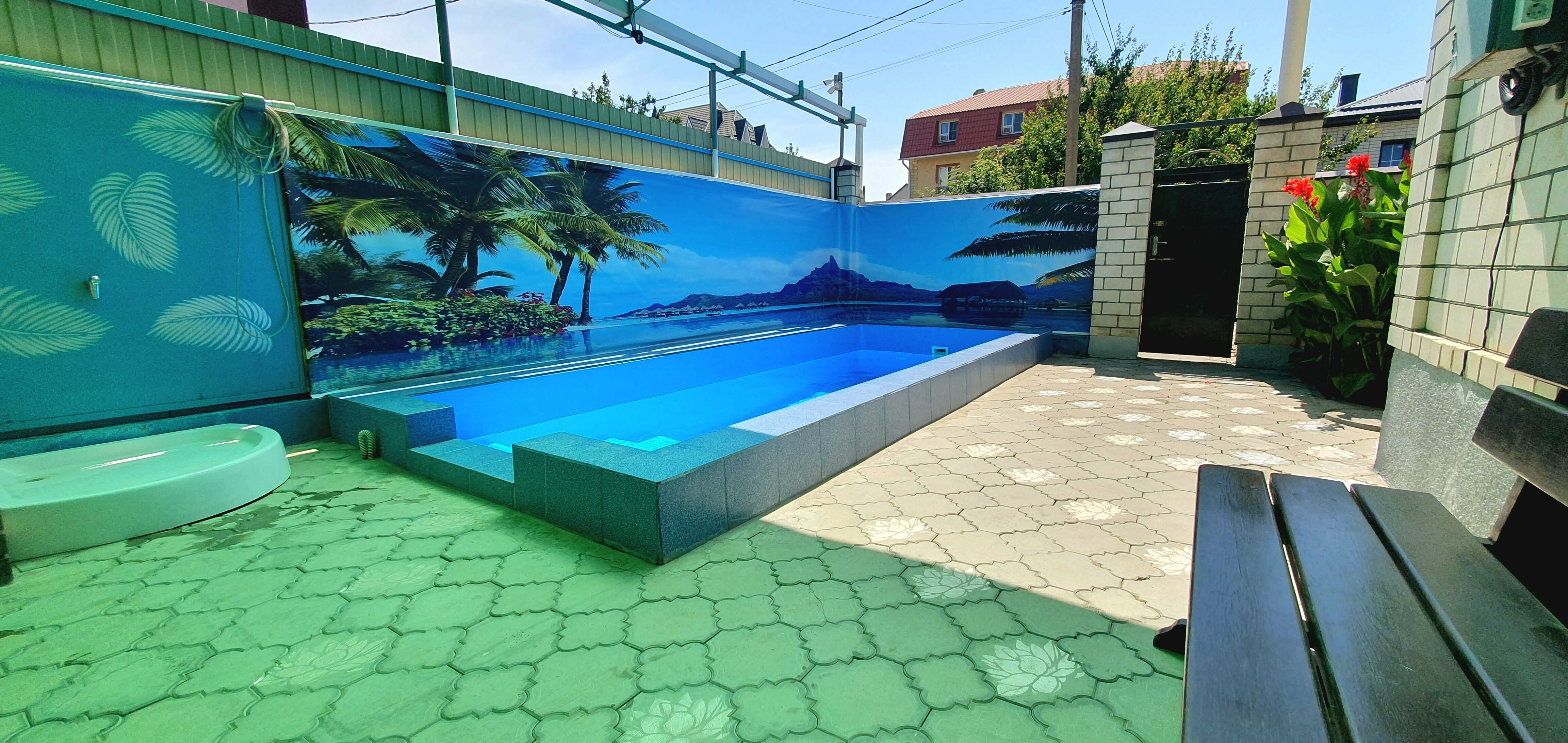 Четырехместный номер с балконом