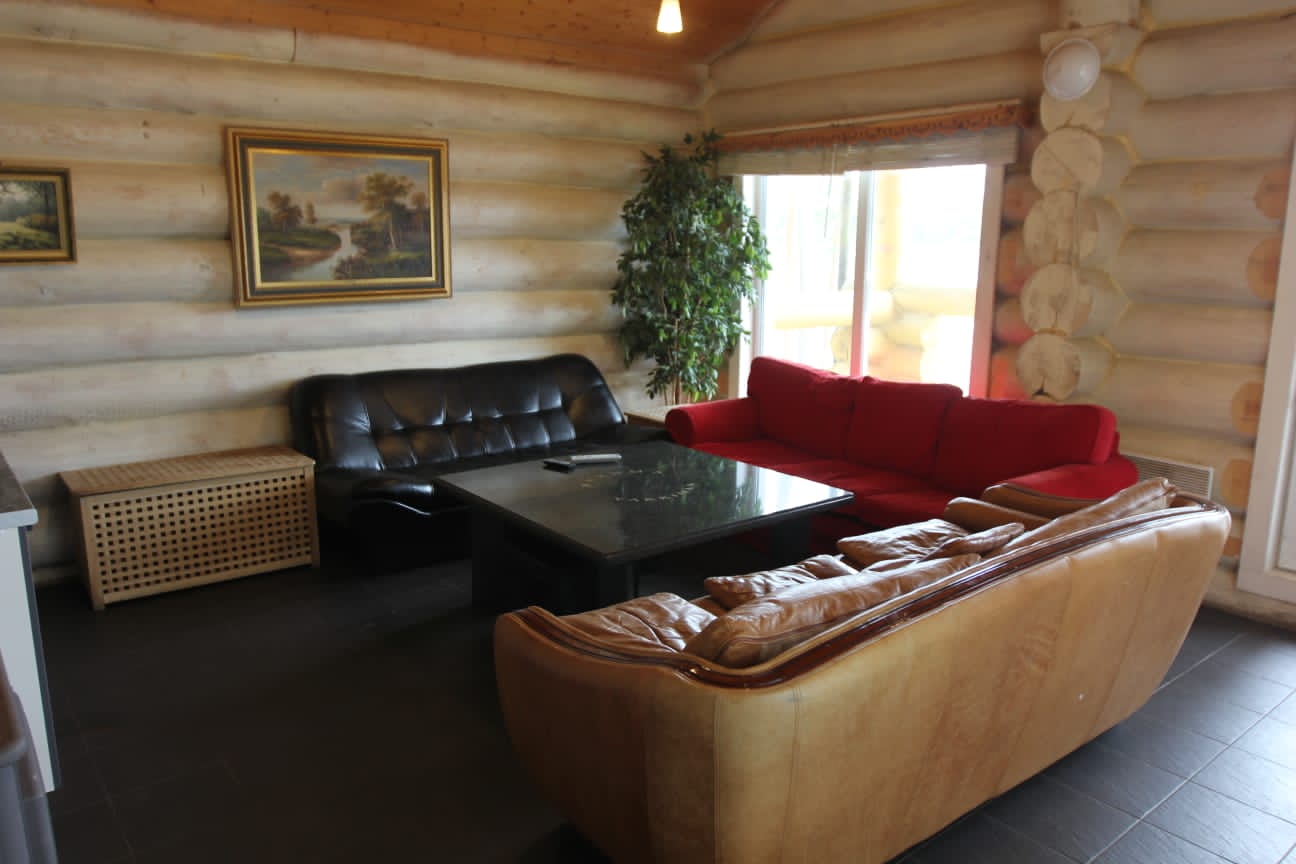 Дом с видом на озеро