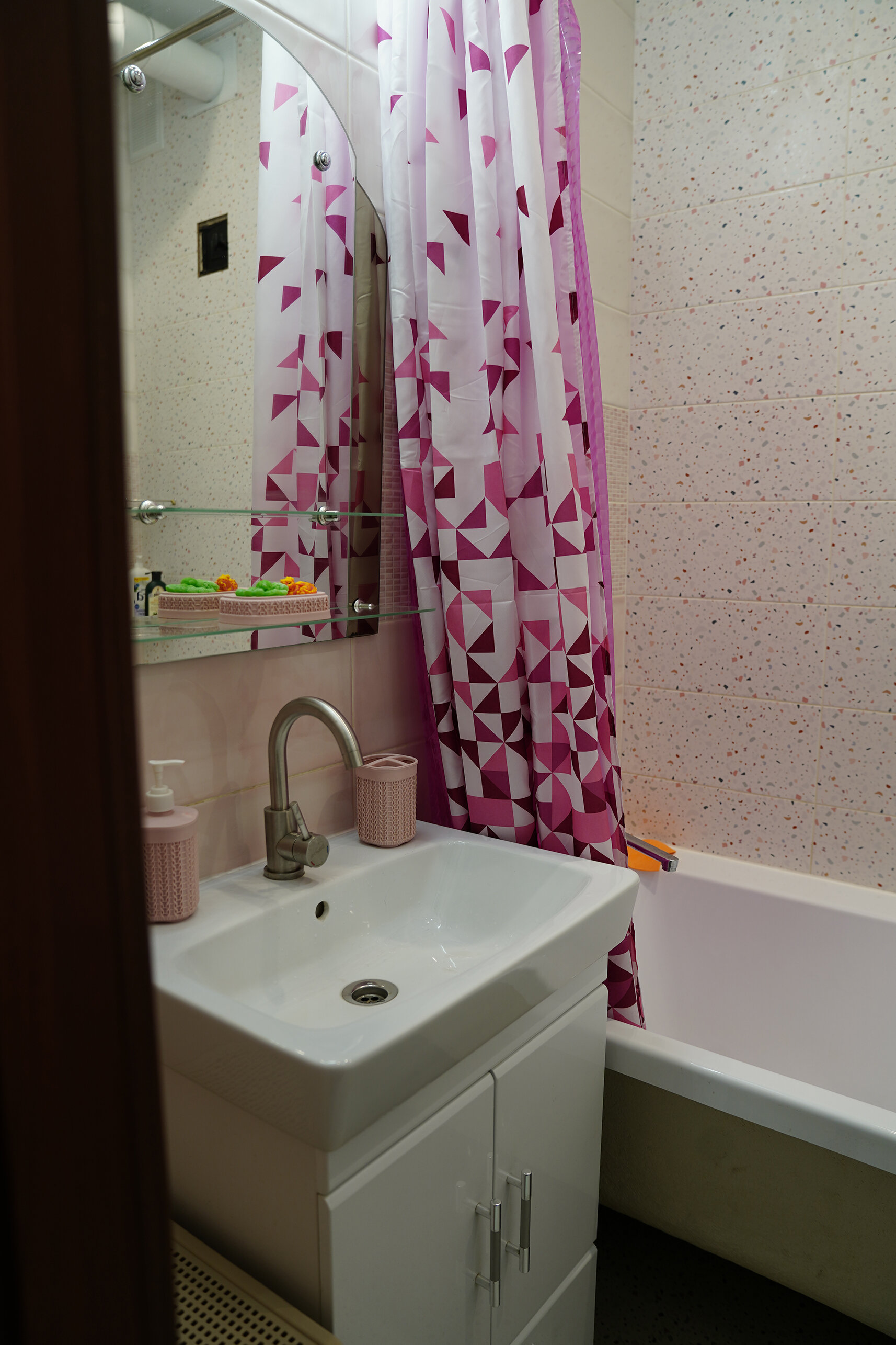 Cемейный номер с собственной ванной комнатой