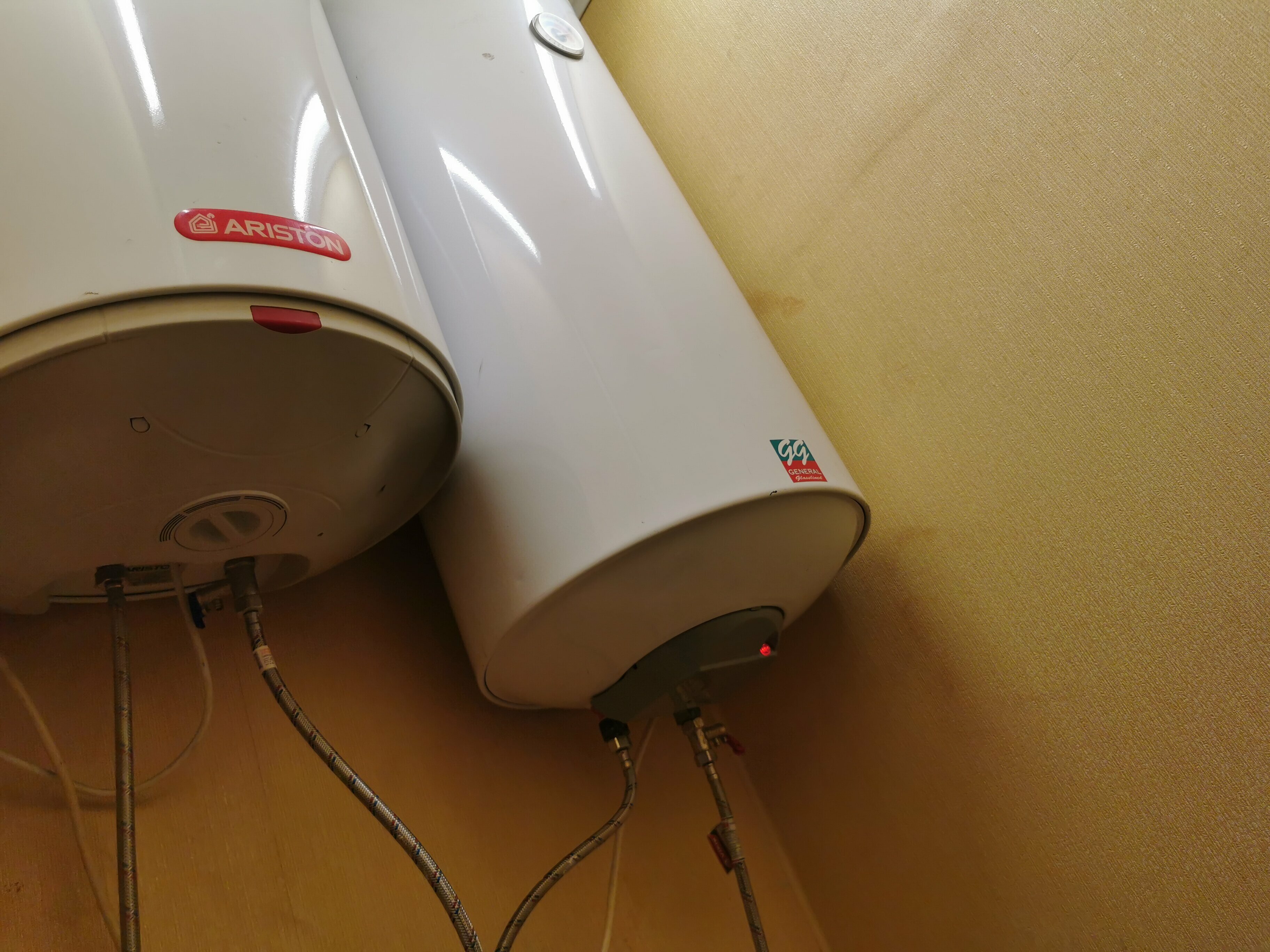 Кровать в общем 6-местном номере