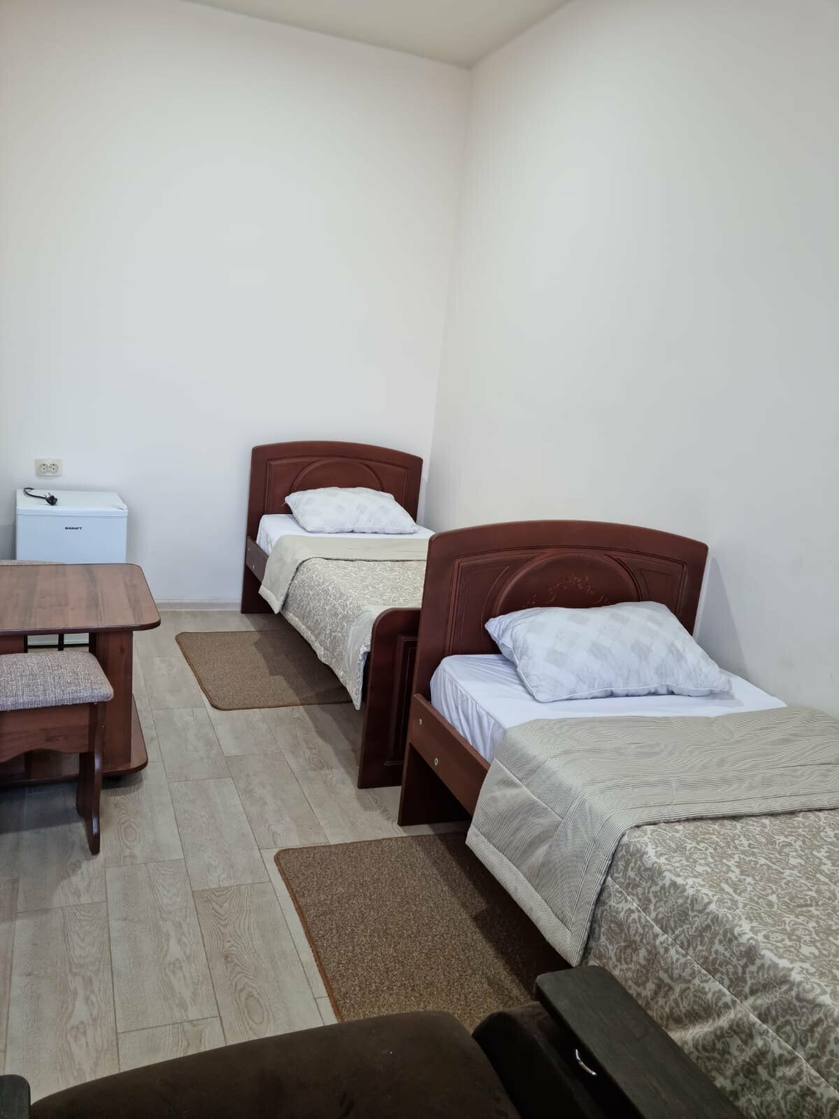 Улучшенный двухместный номер с 2 отдельными кроватями