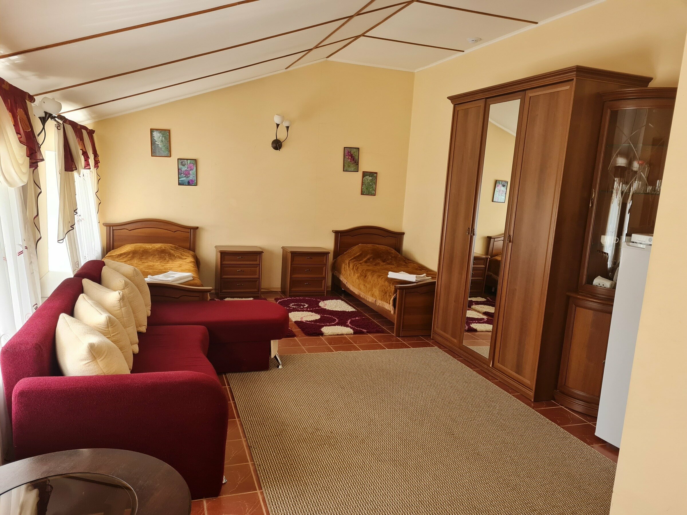 Стандартный трехместный номер