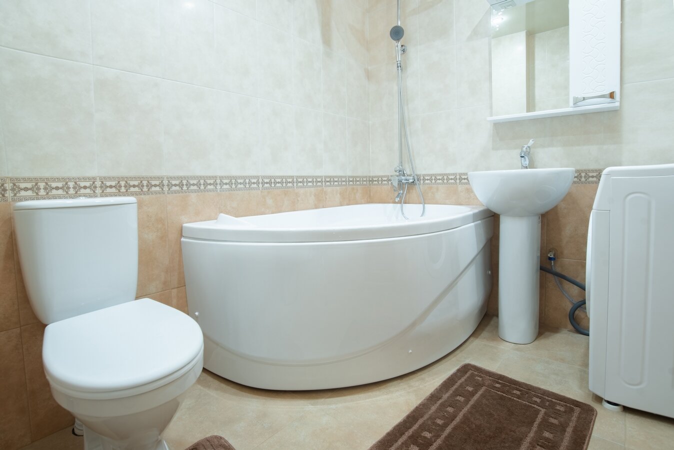 Двухкомнатный дом с 2 спальнями кухней  и террасой.