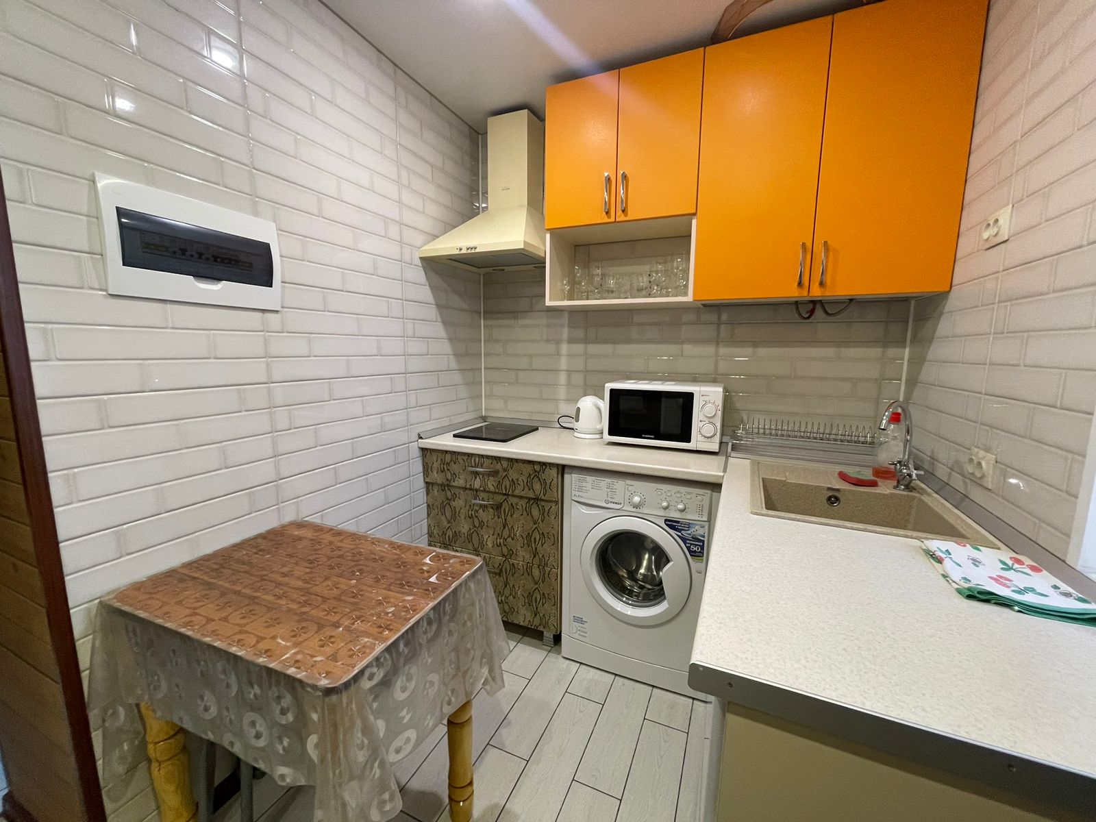 Однокомнатный домик с двориком и мангалом