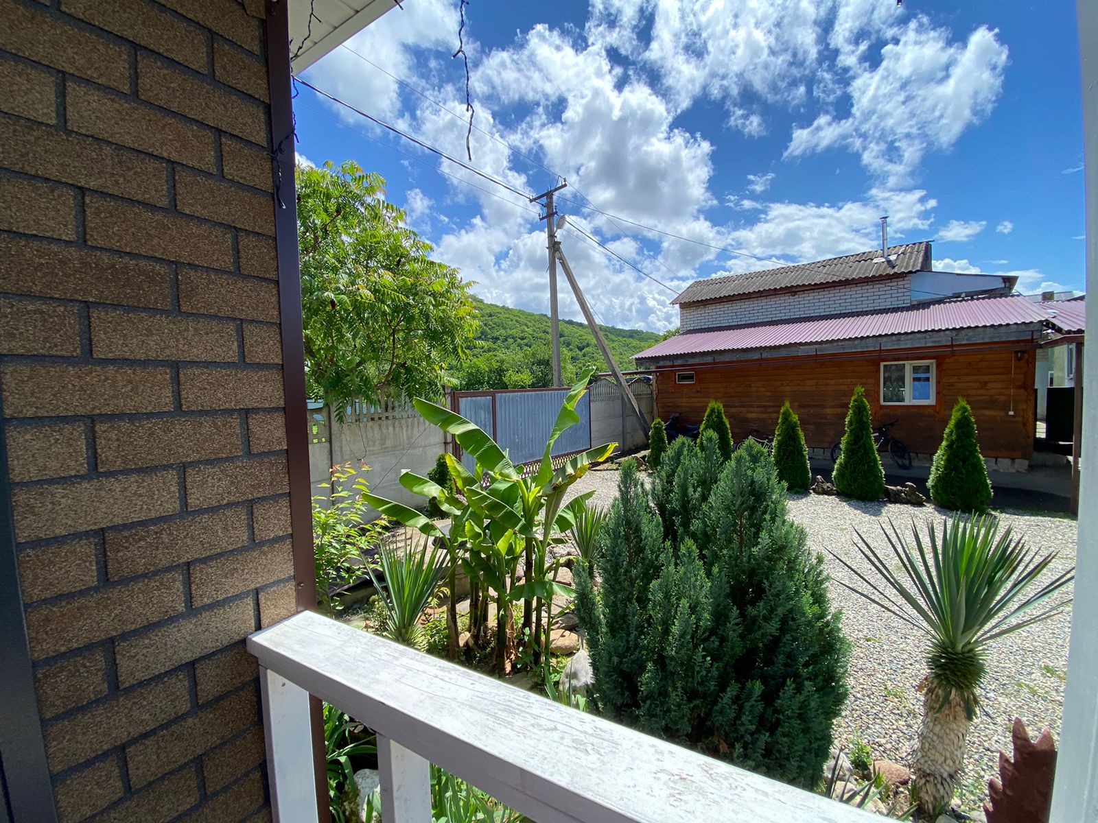 Дом с видом на горы