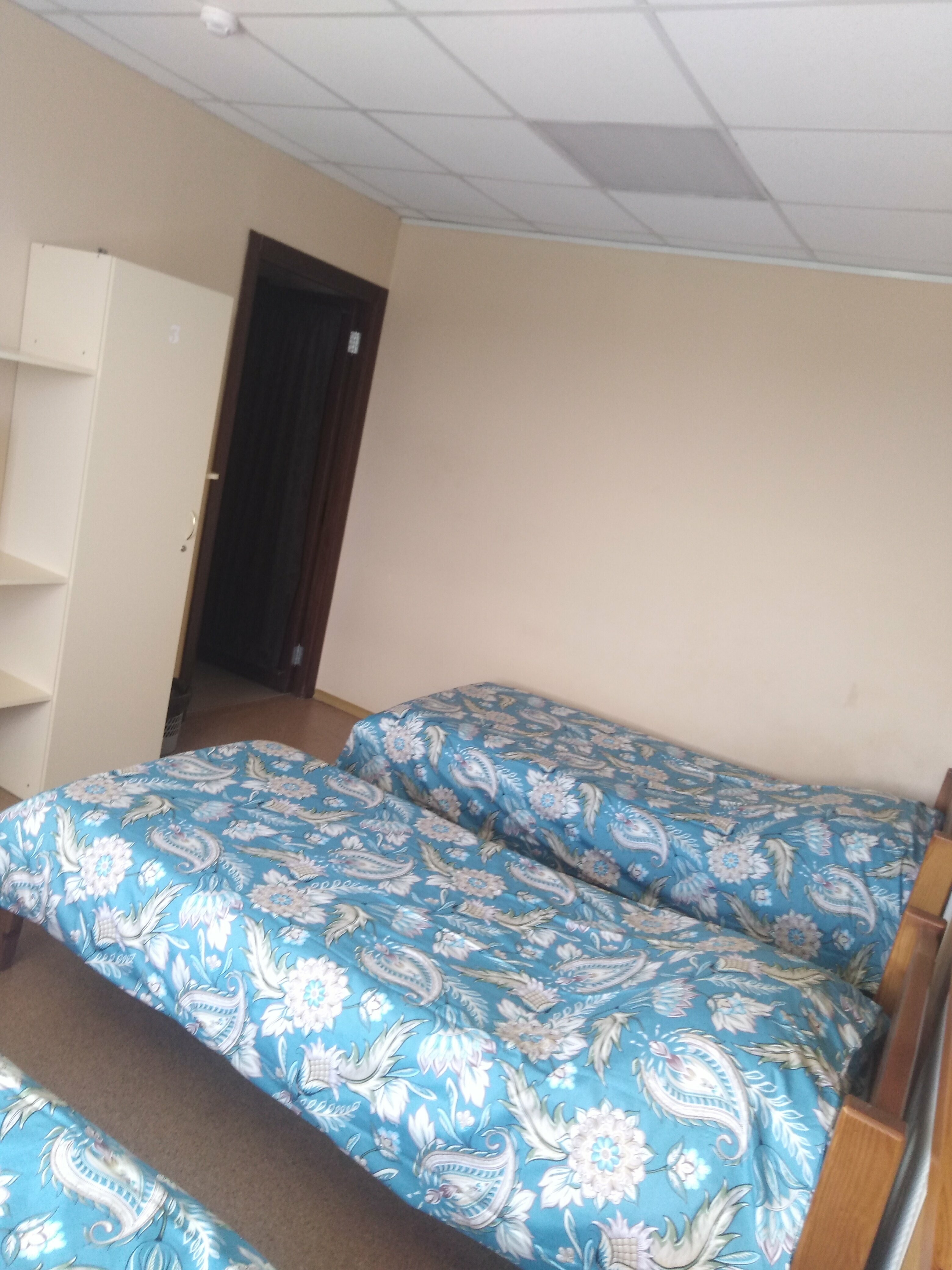 Трехместный номер эконом-класса