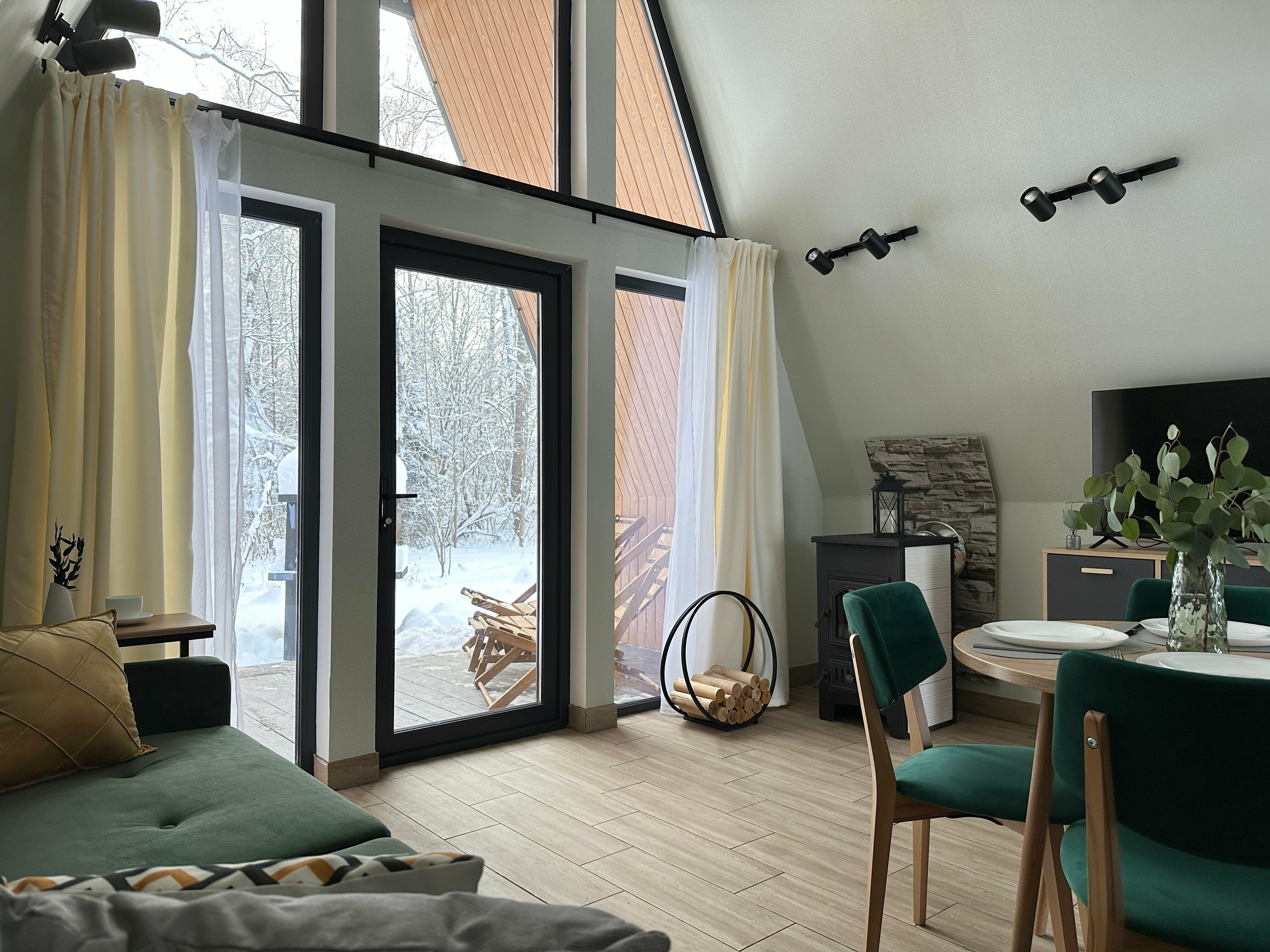 Дом с видом на лес