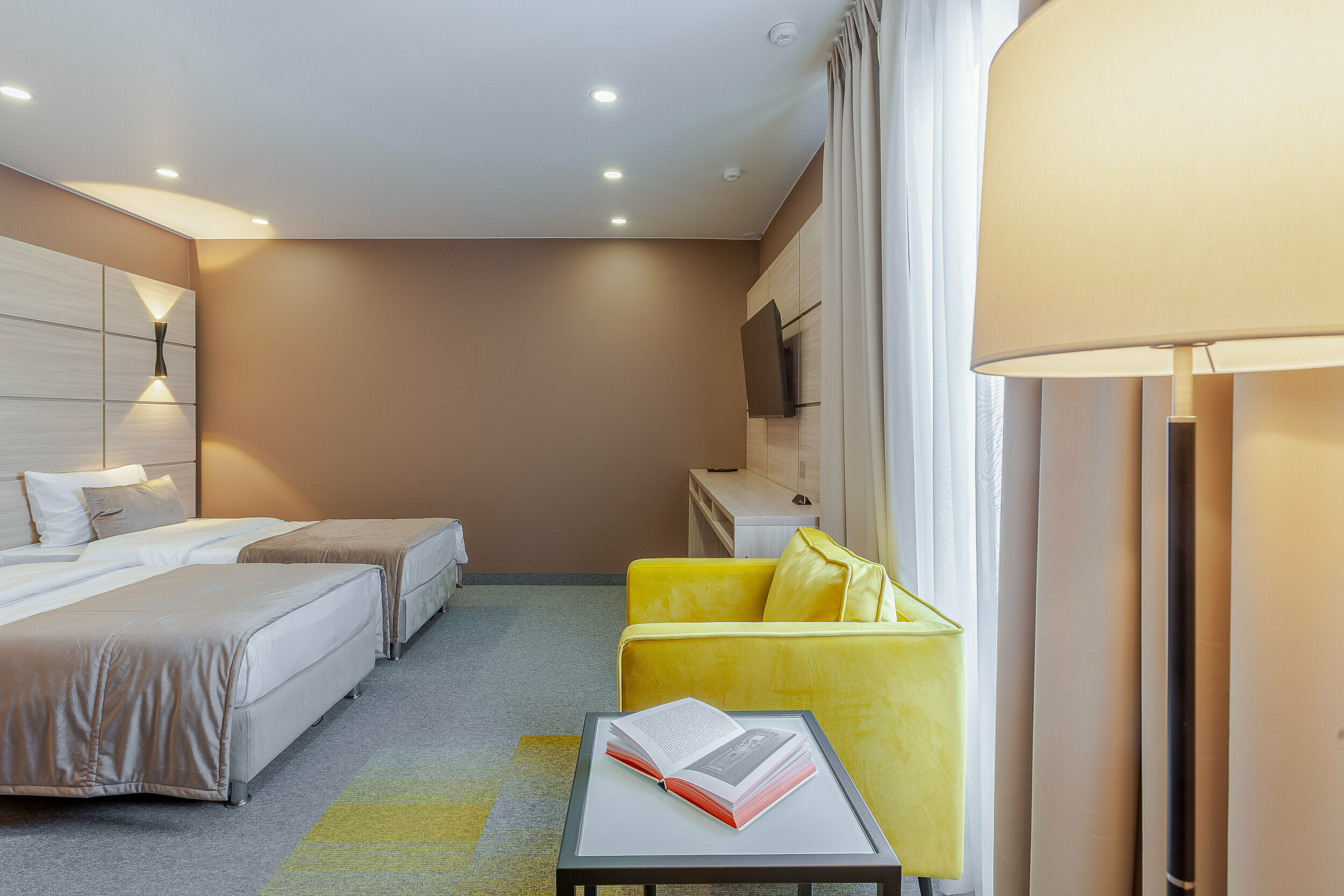 Улучшенный двухместный номер с 1 кроватью или 2 отдельными кроватями, вид на город