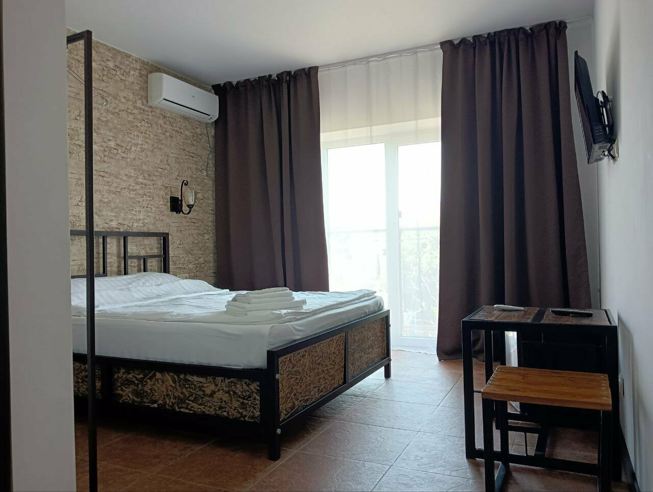 Двухместный номер с 1 кроватью и балконом