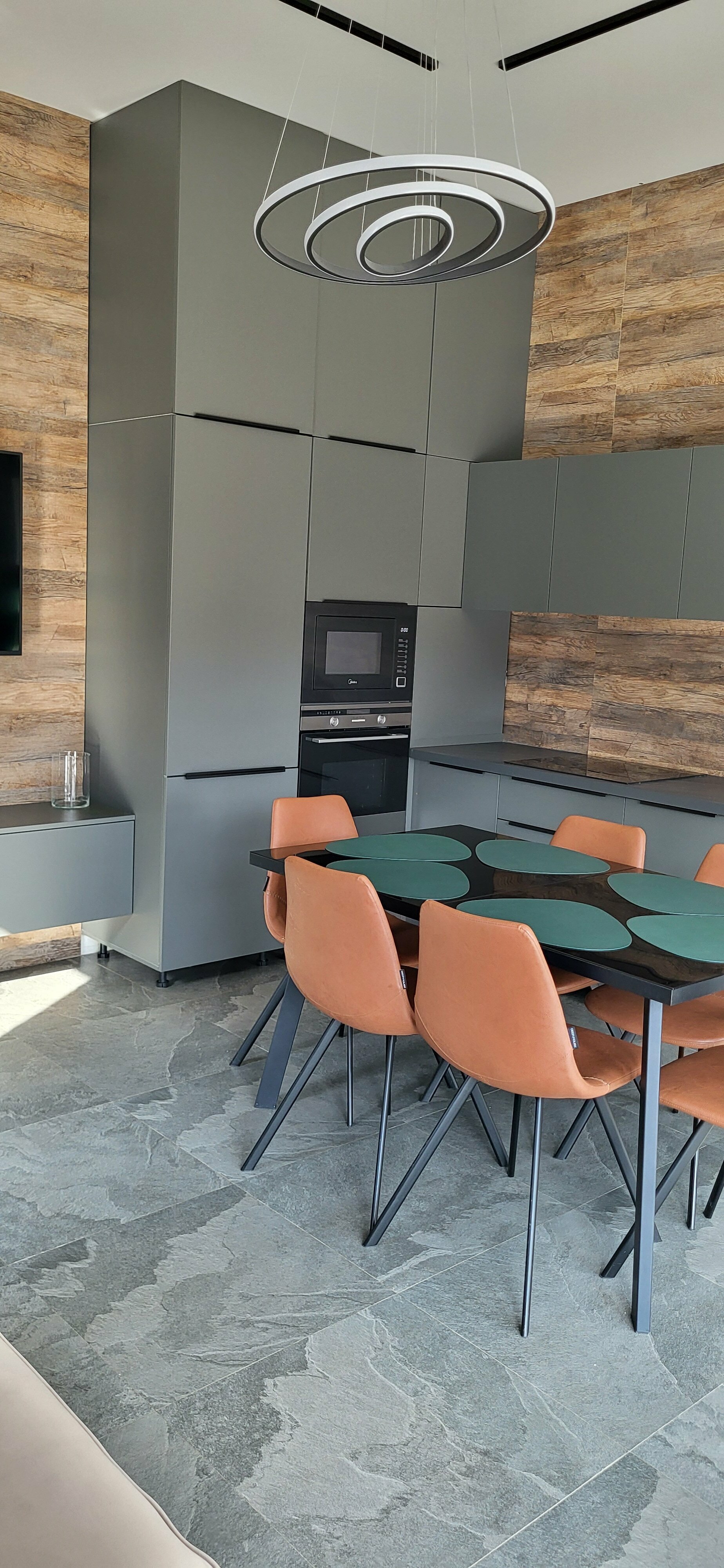 Дом с собственным бассейном