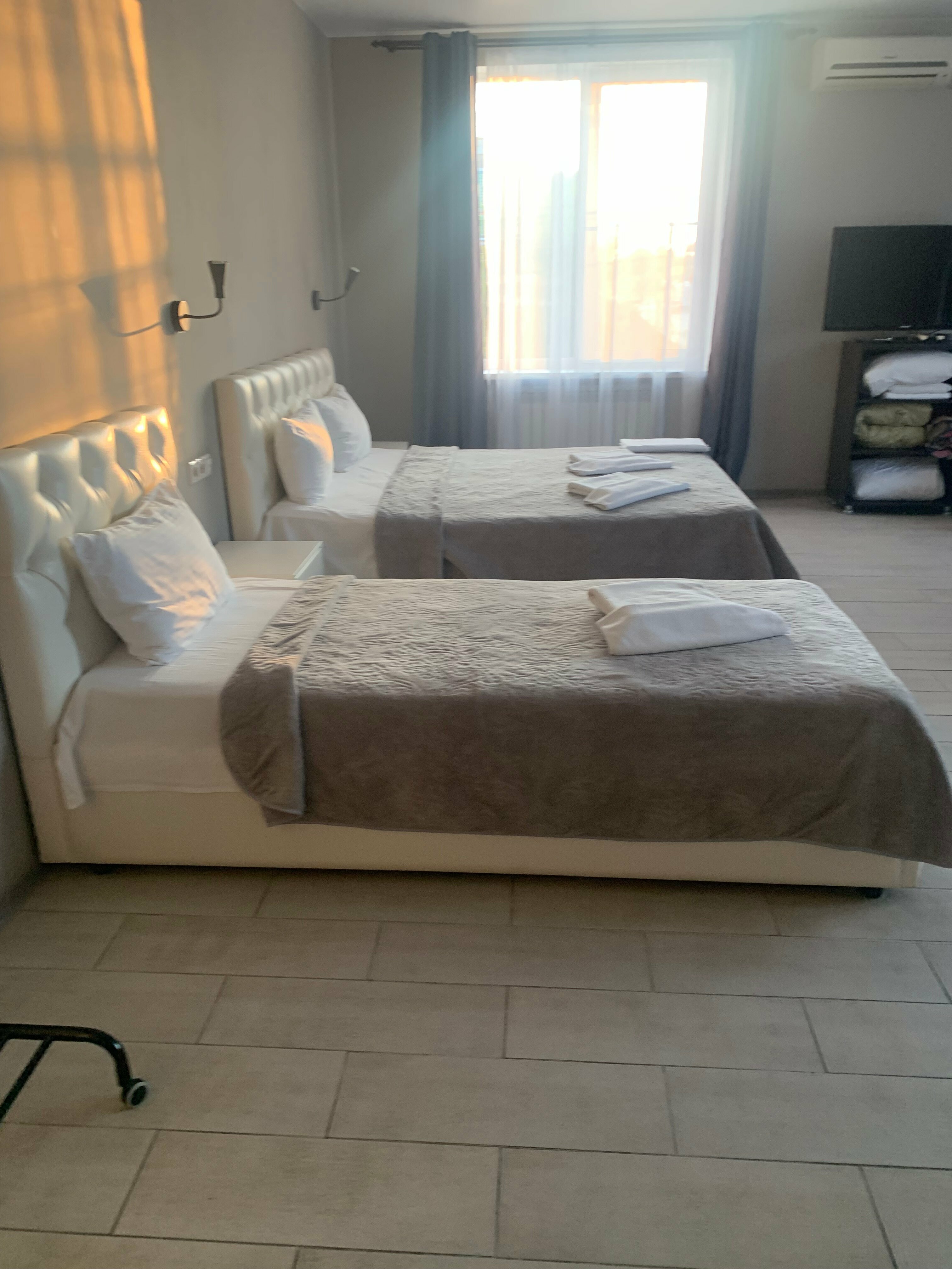 Cемейный номер с собственной ванной комнатой