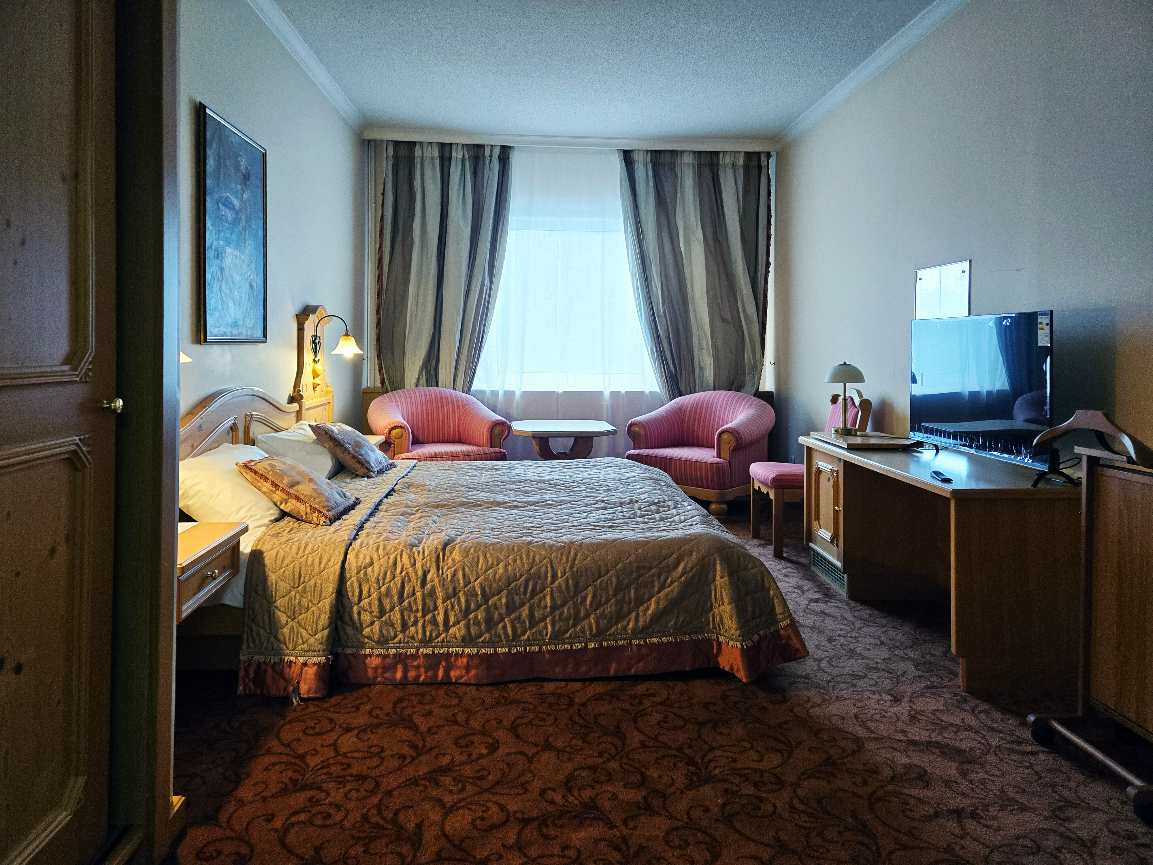 Суперлюкс с кроватью размера "king-size"