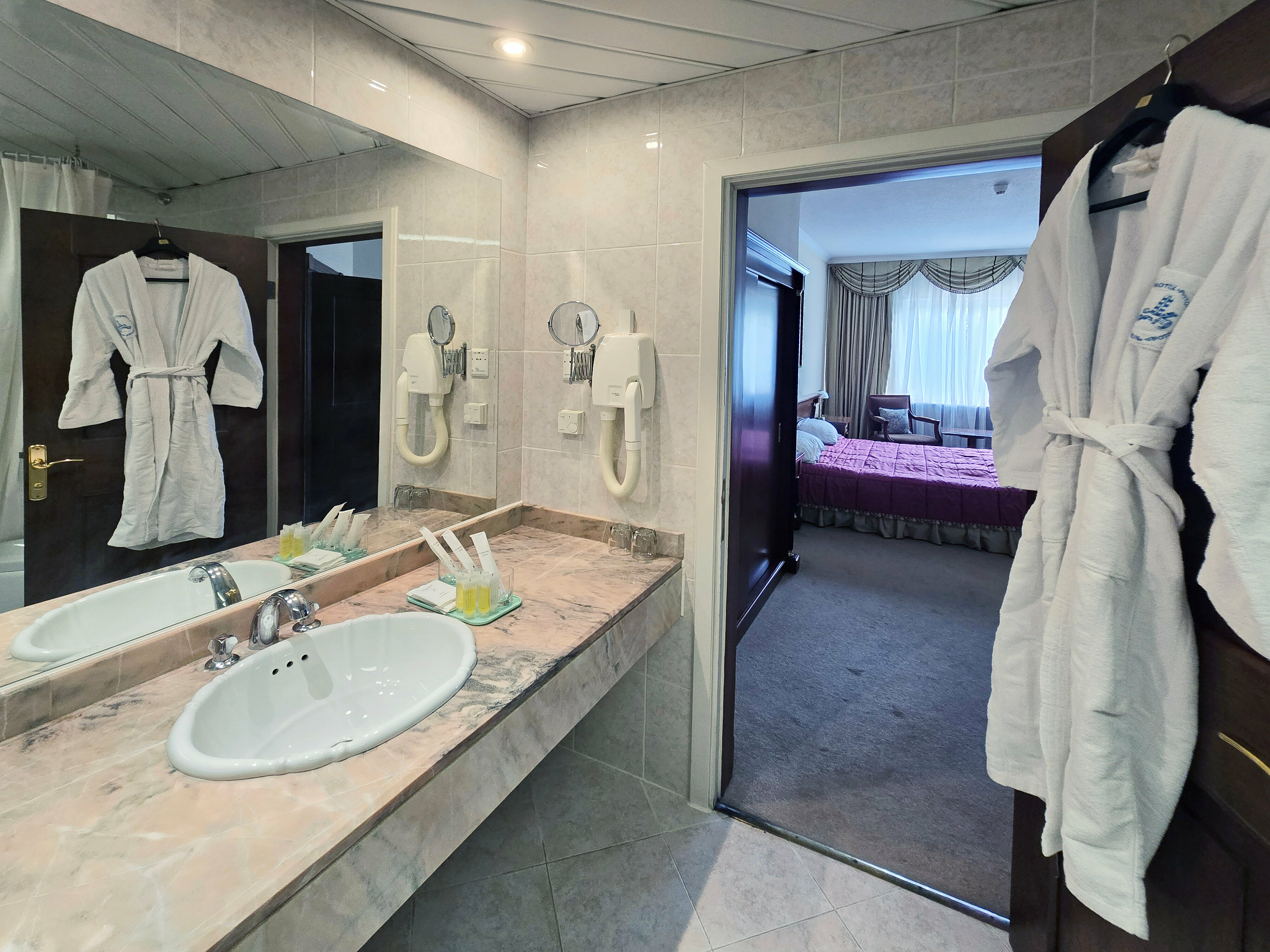 Суперлюкс с кроватью размера "king-size"