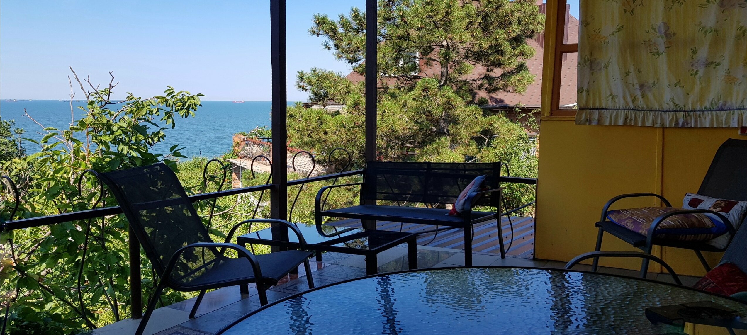 Четырехместный номер с видом на море