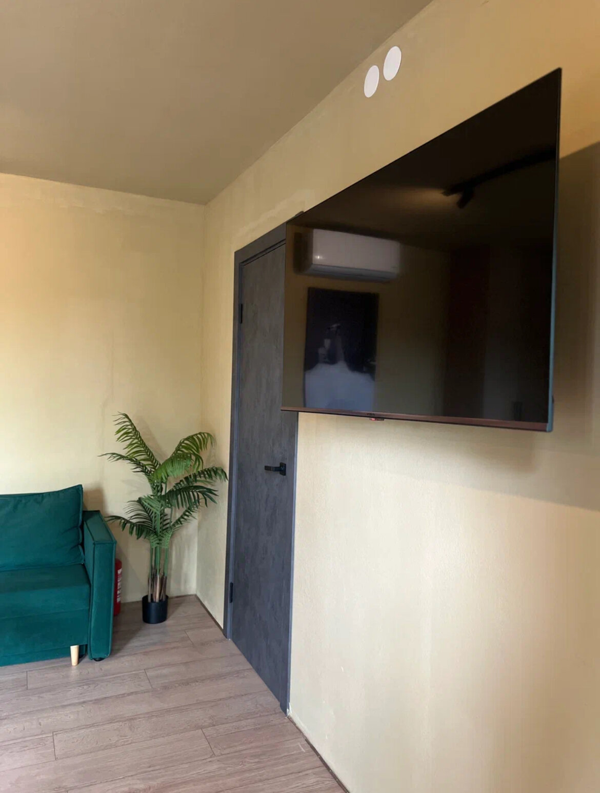 Дом с видом на озеро