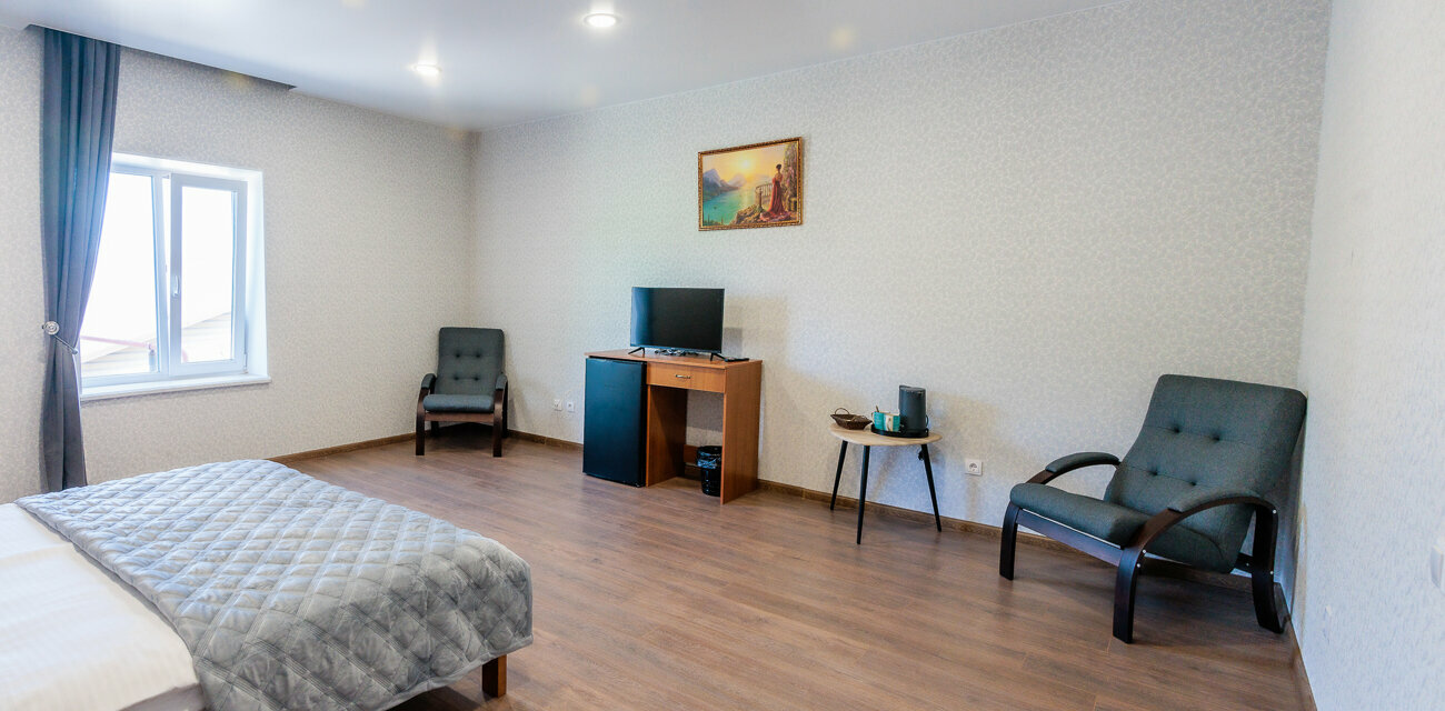 Большой двухместный номер с 1 кроватью