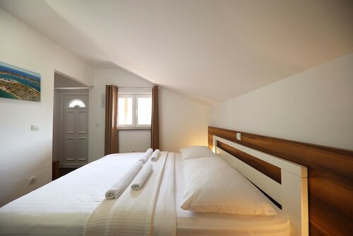 Двухместный номер с 1 двуспальной кроватью, балкон в Hotel Murter