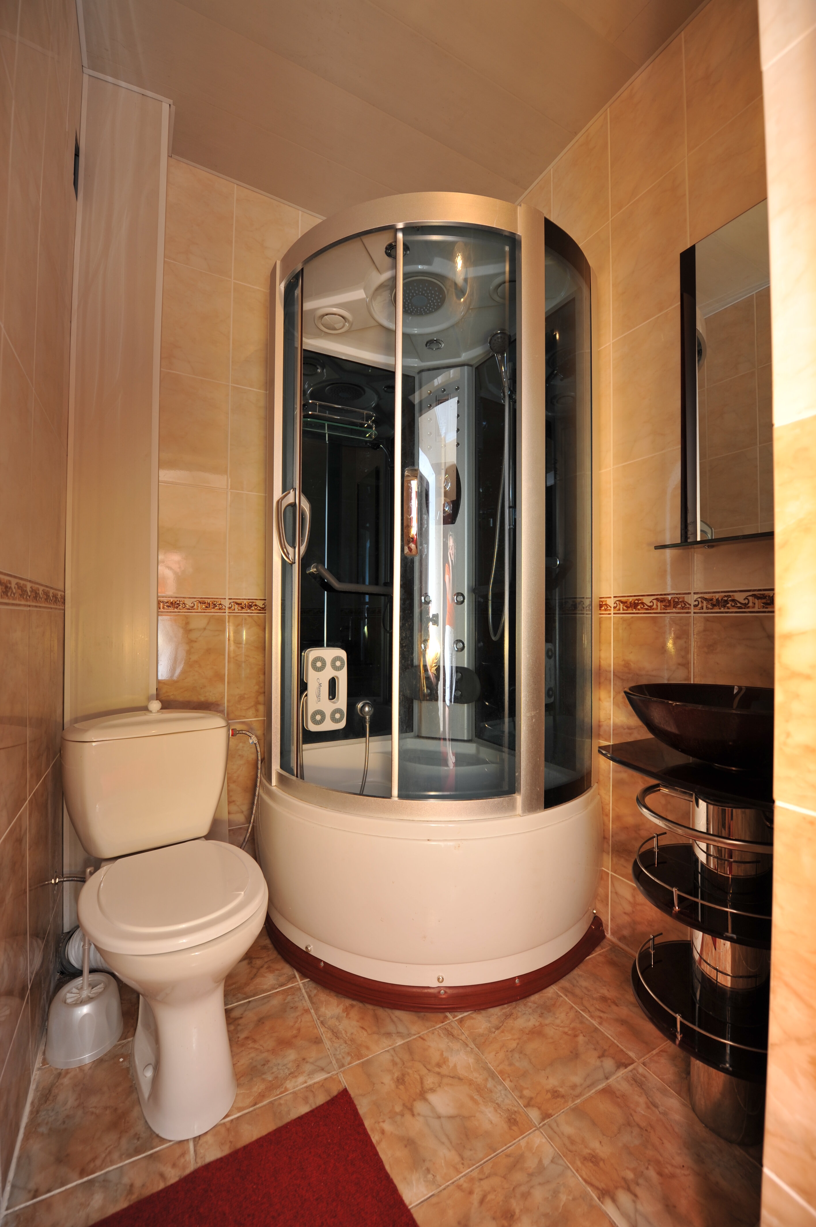 Трехместный номер с балконом