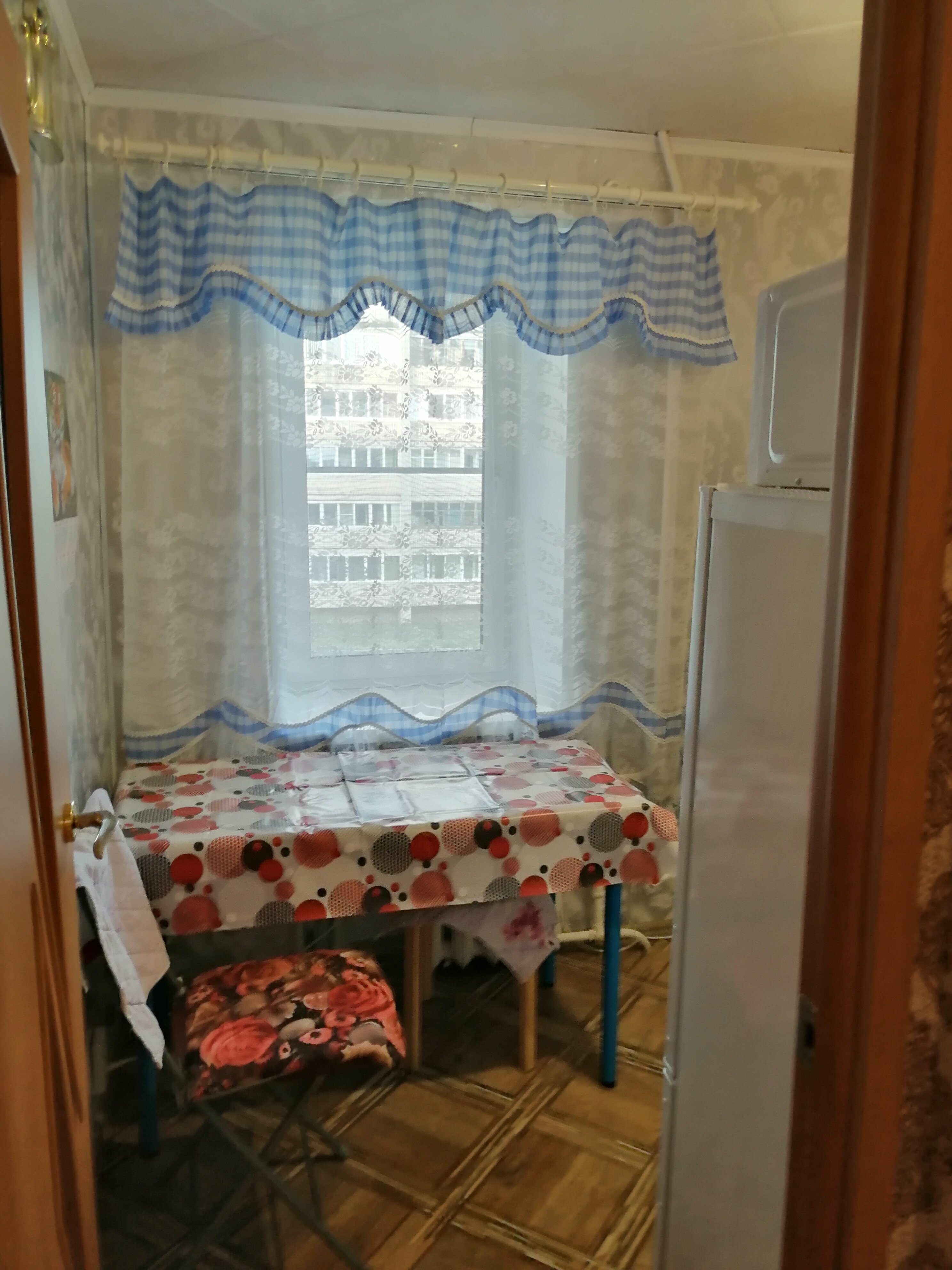 Трехместный номер с собственной ванной комнатой