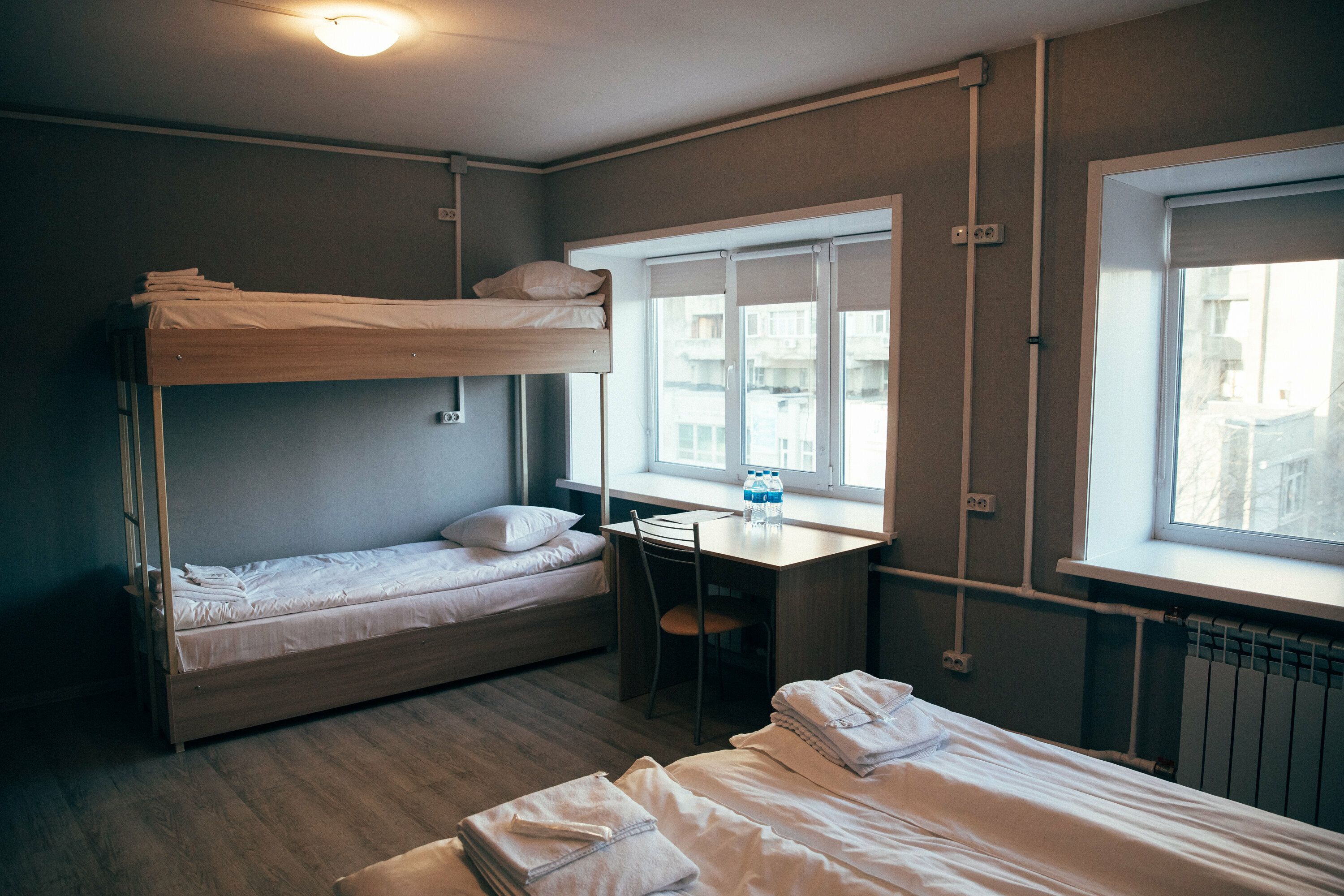 Семейный номер с общей ванной комнатой