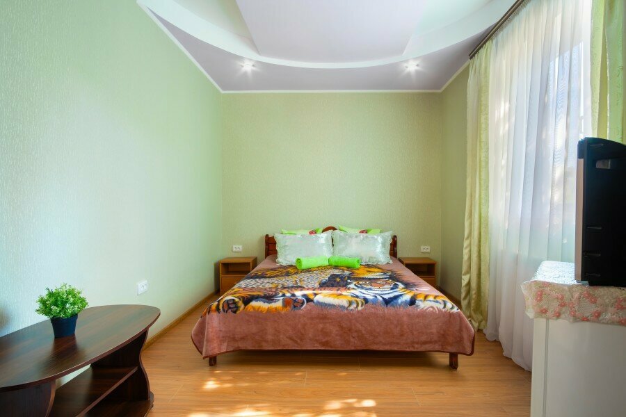 Двухместный номер с 1 кроватью и общей ванной комнатой