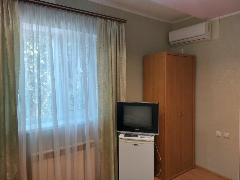 Двухместный номер с 1 кроватью и общей ванной комнатой