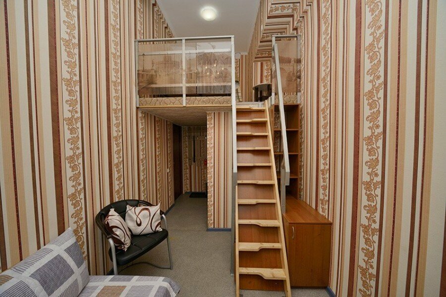 Двухуровневый номер-студия