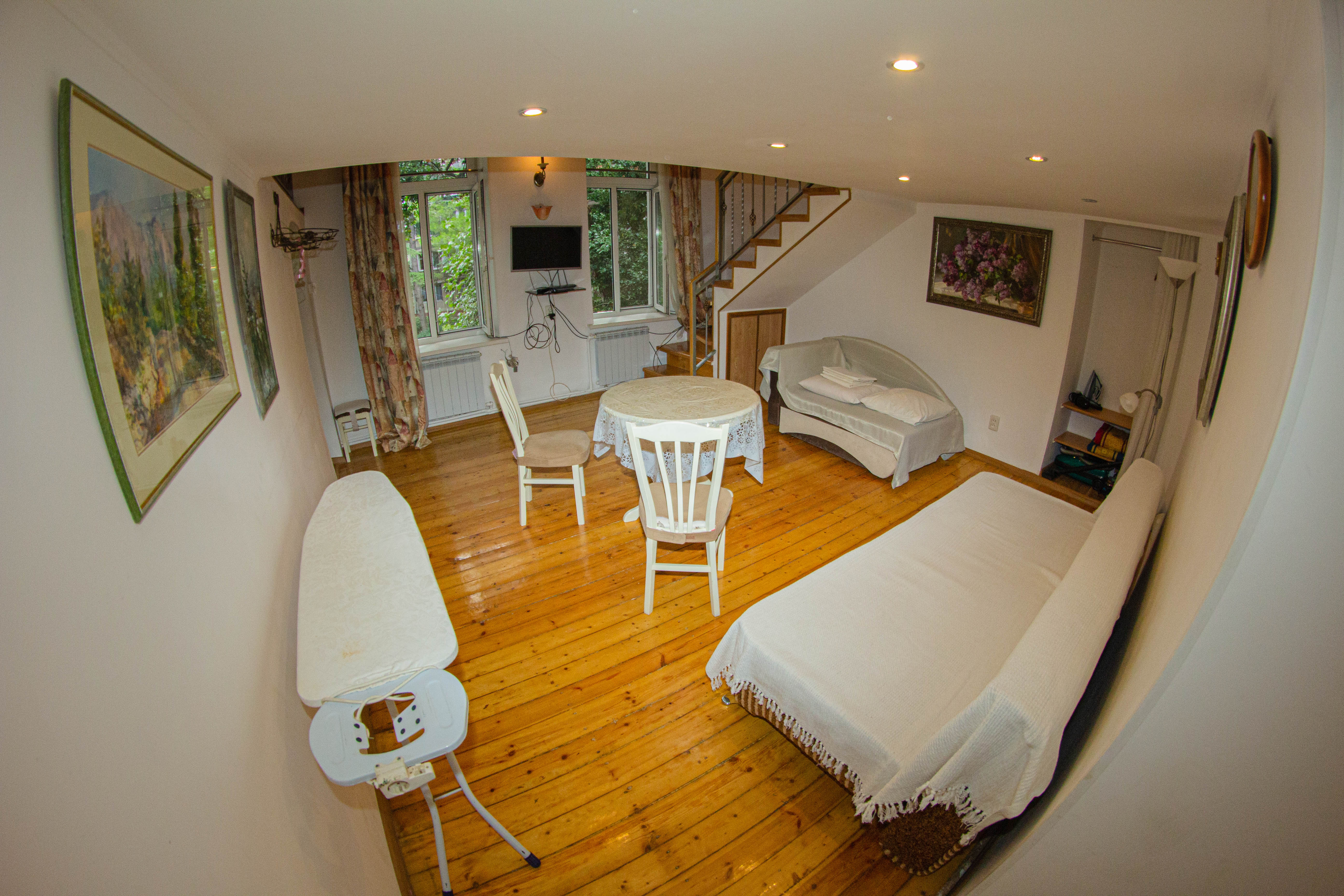 Двухуровневый четырехместный номер