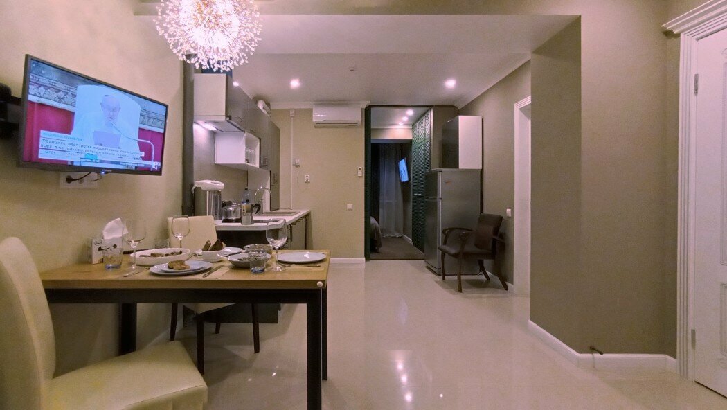 Апартаменты люкс с одной большой двуспальной или двумя отдельными кроватями и диваном