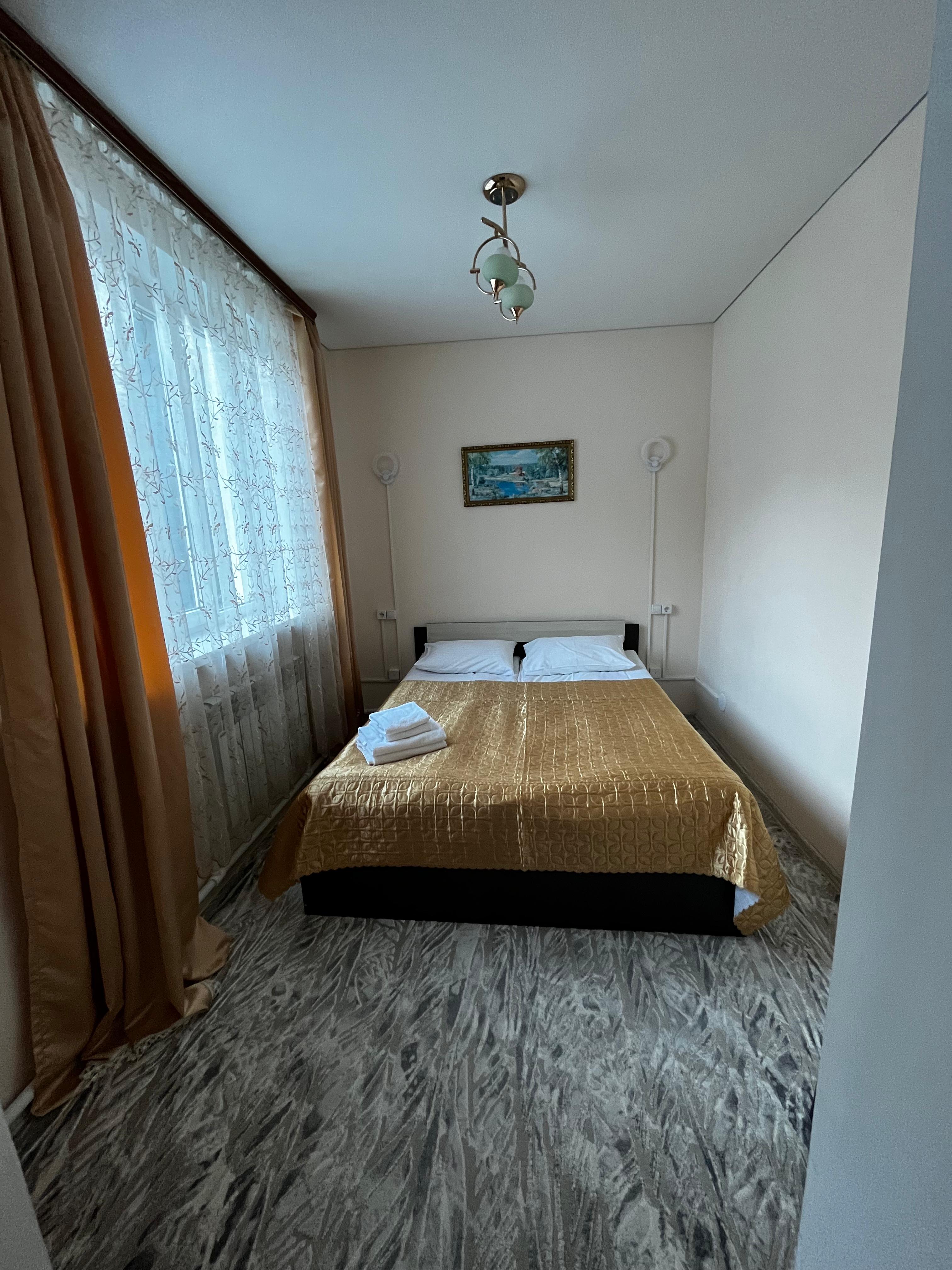 Семейный номер с видом на горы